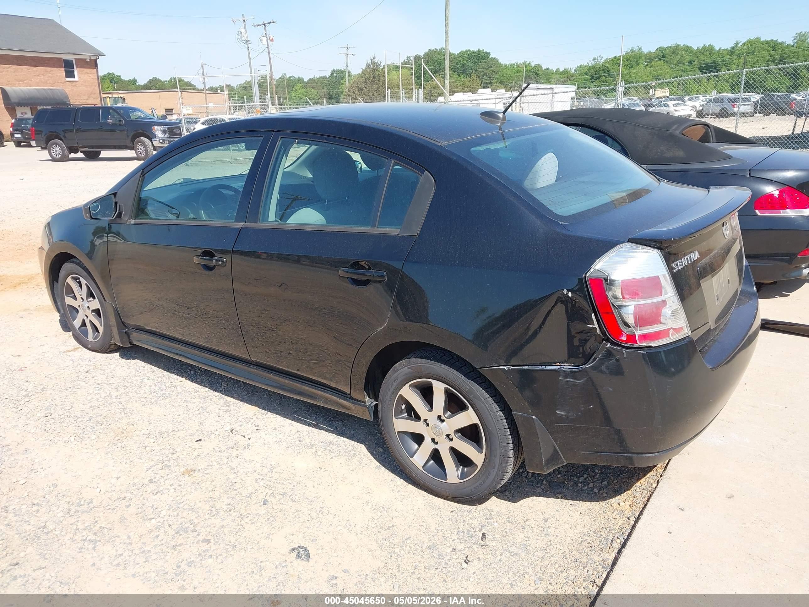 NISSAN SENTRA image 3