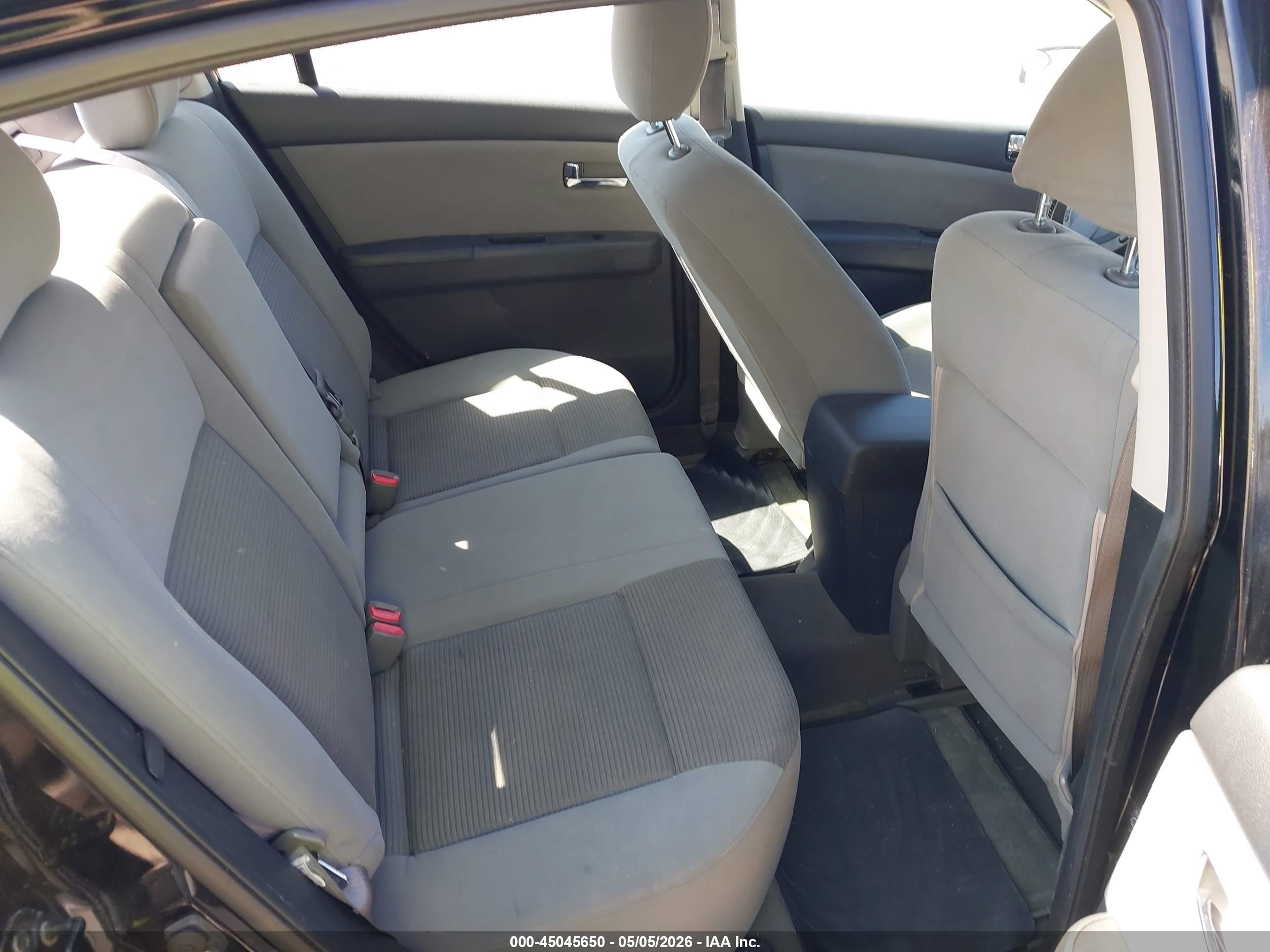 NISSAN SENTRA image 8