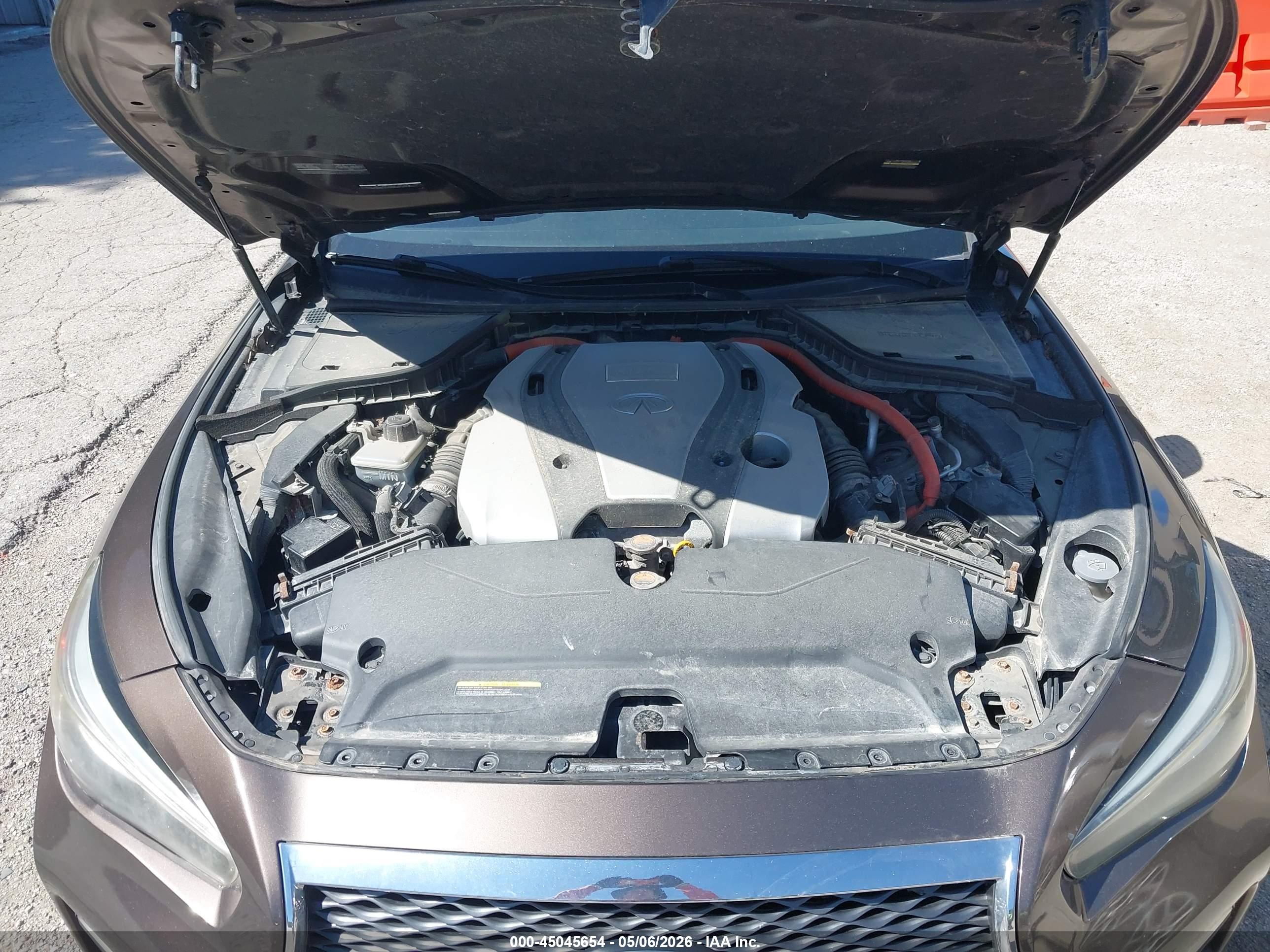 INFINITI Q50 image 10