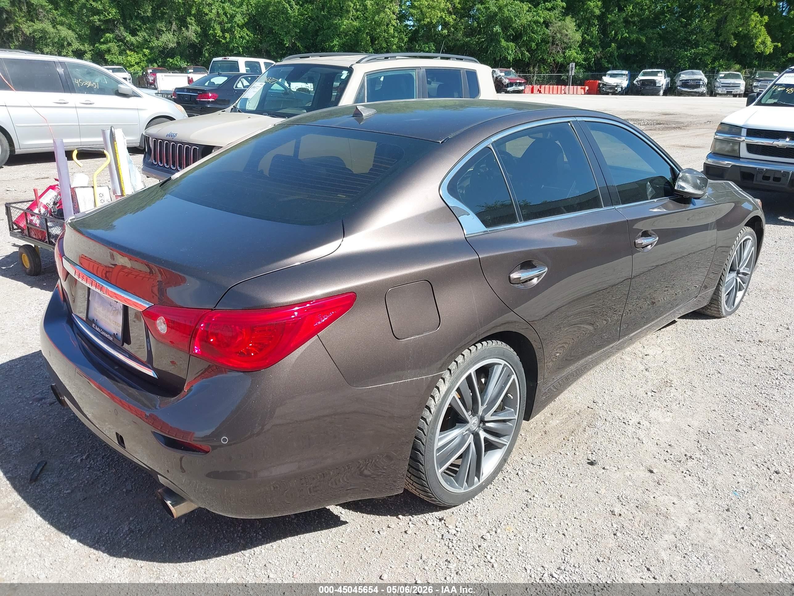 INFINITI Q50 image 4