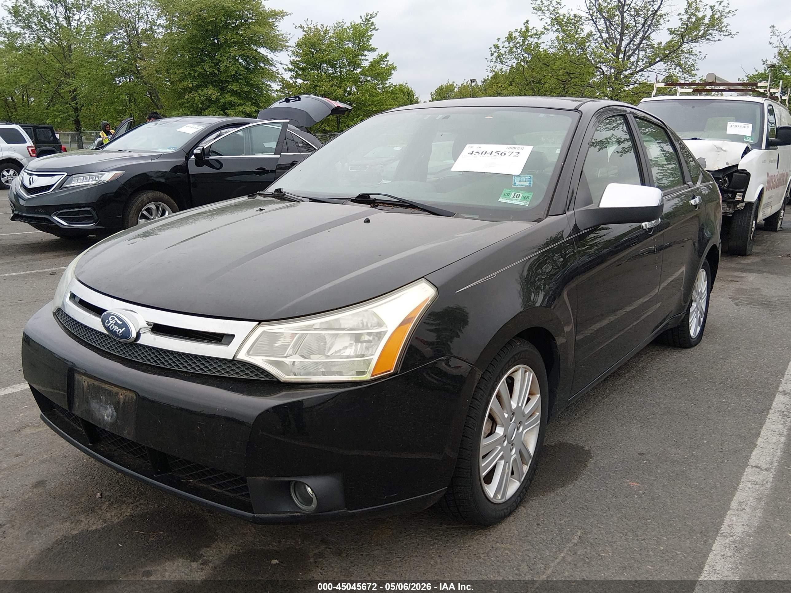 FORD FOCUS image 2