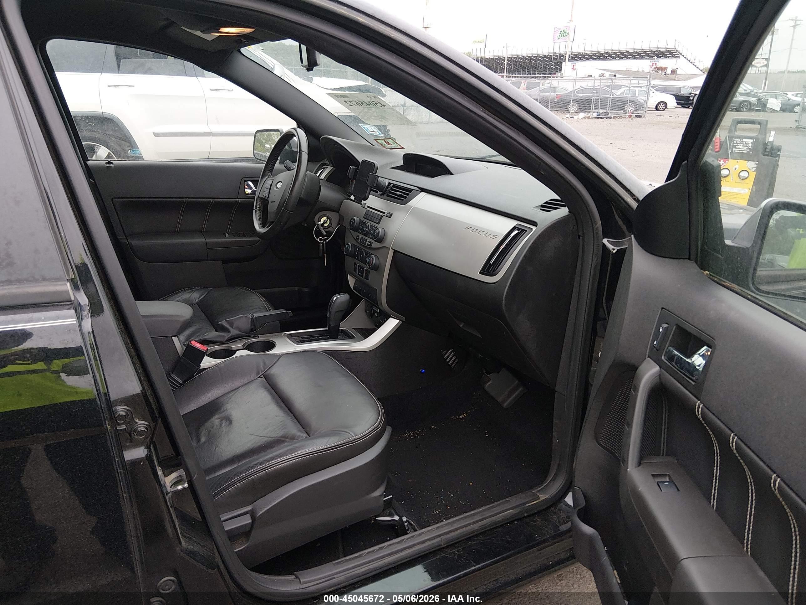FORD FOCUS image 5