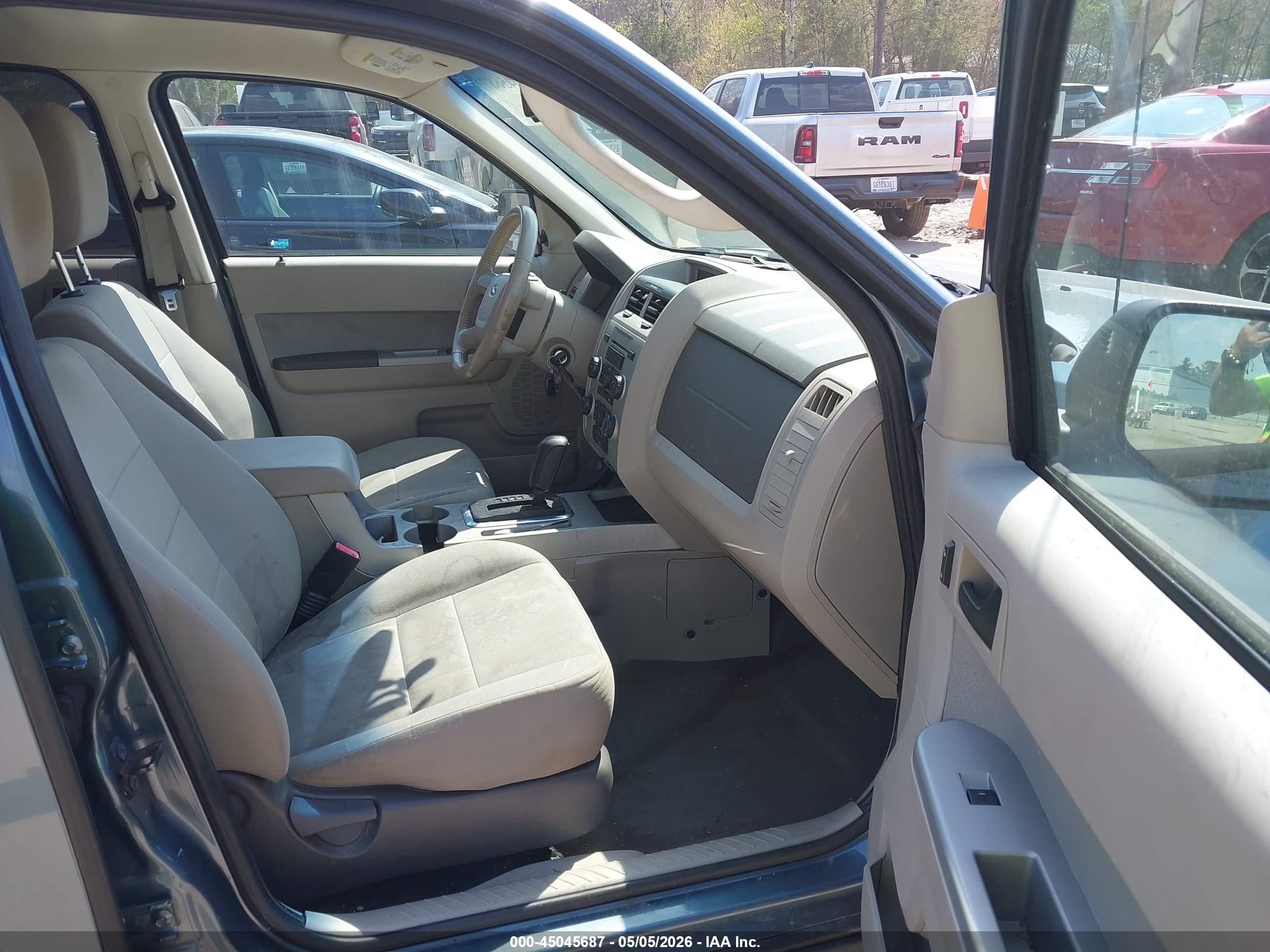 FORD ESCAPE image 5