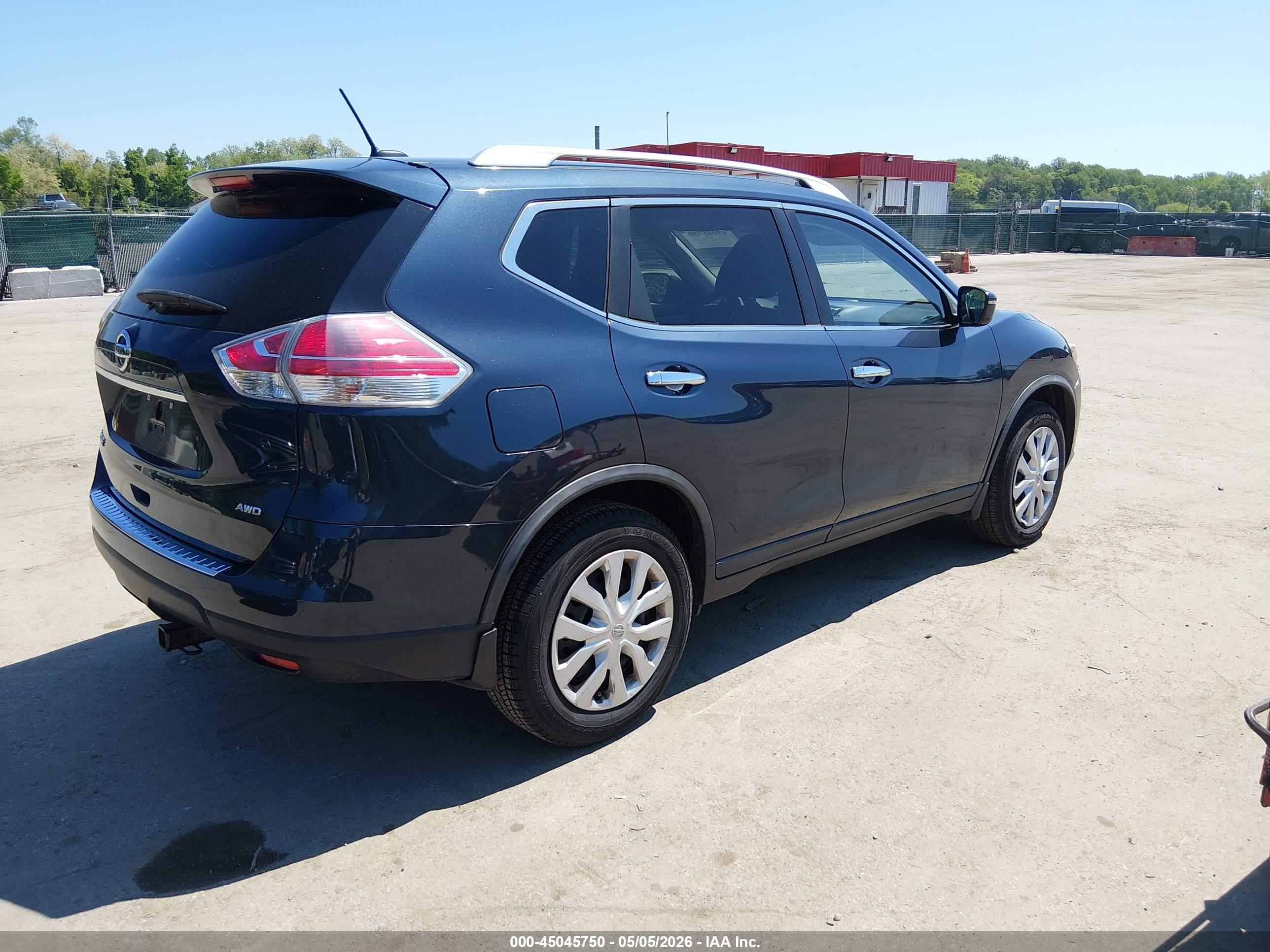 NISSAN ROGUE image 4