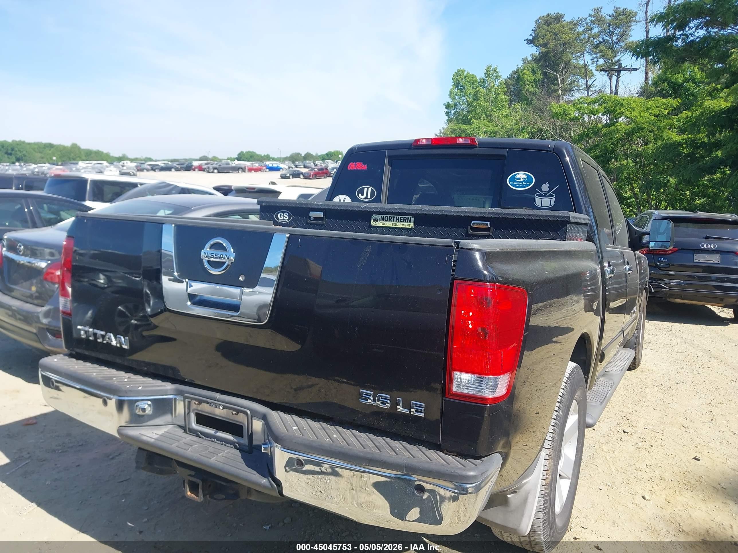 NISSAN TITAN image 4