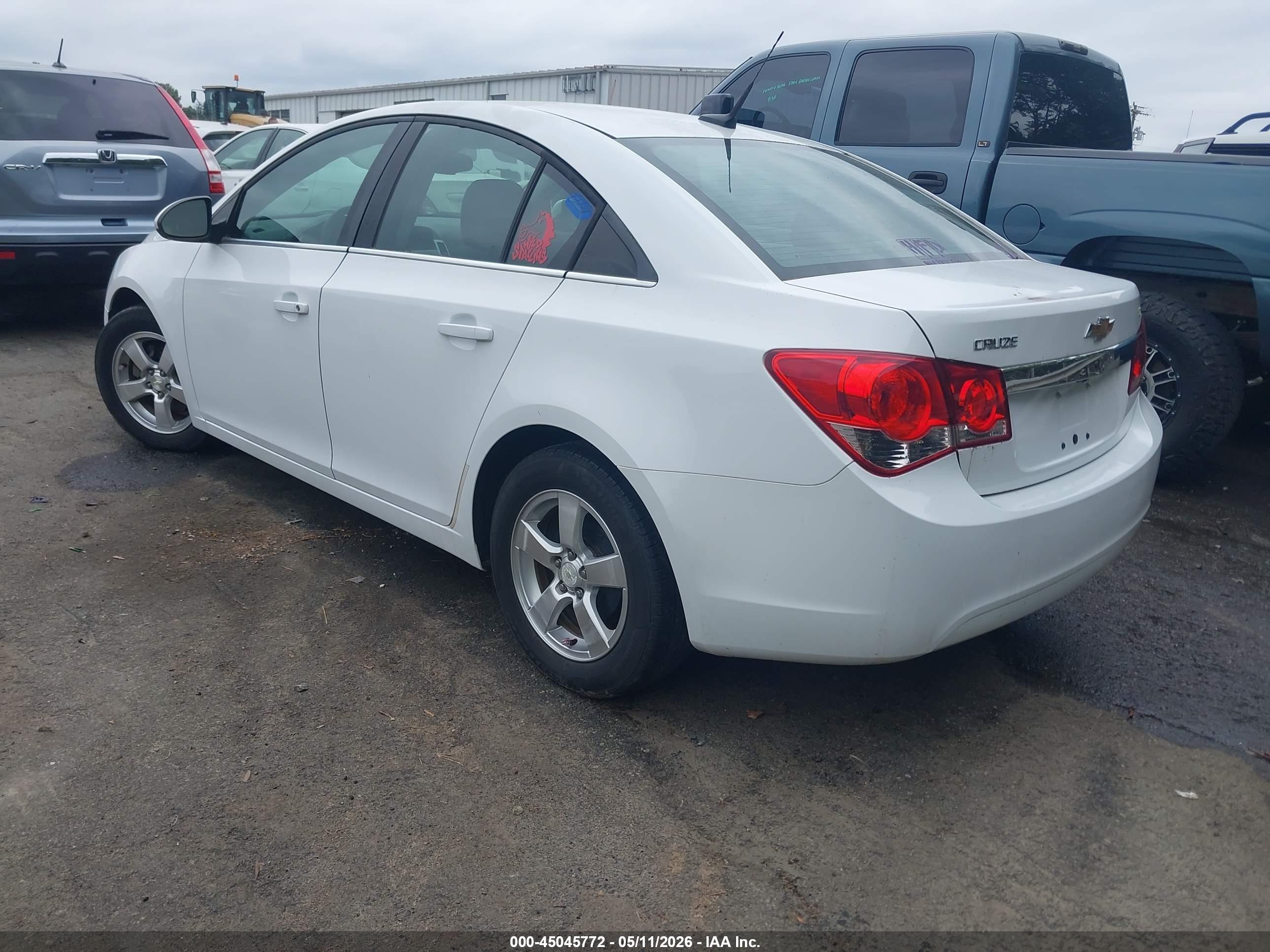 CHEVROLET CRUZE image 3