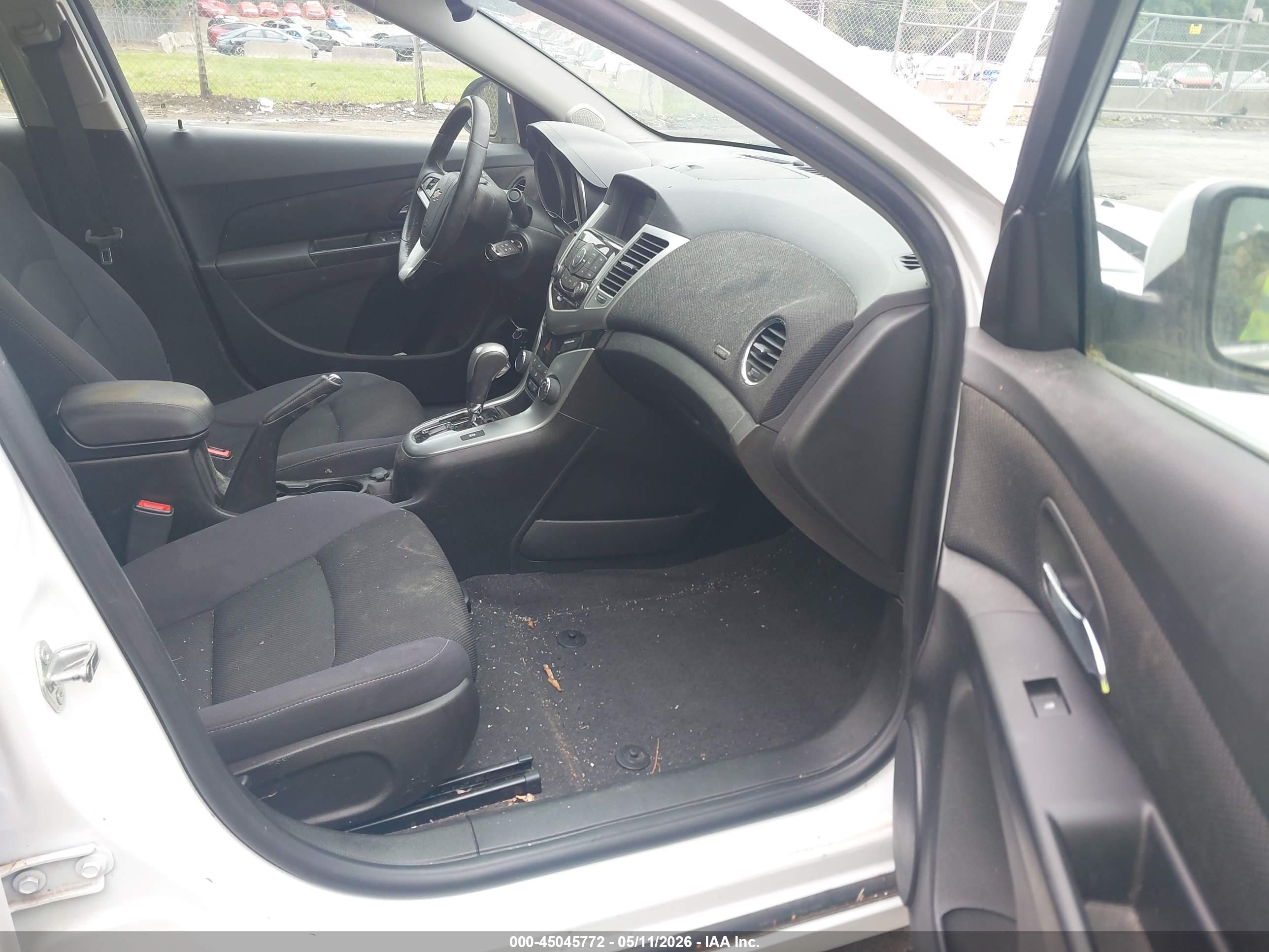 CHEVROLET CRUZE image 5