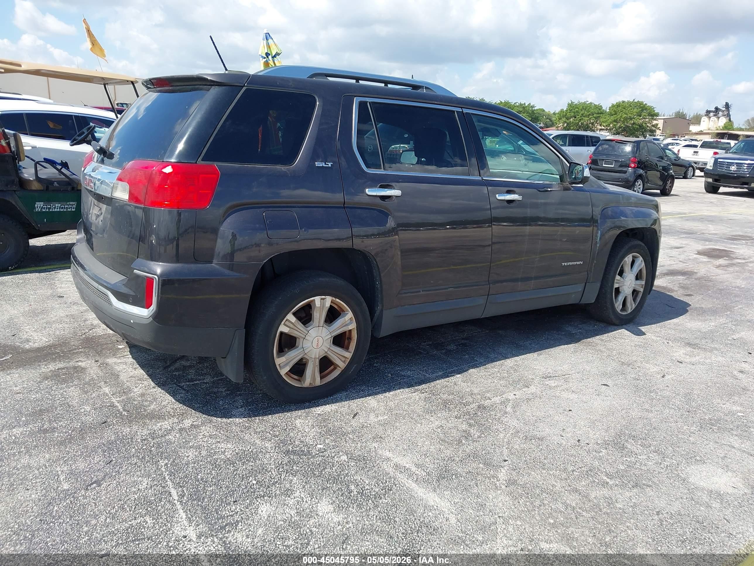 GMC TERRAIN image 4