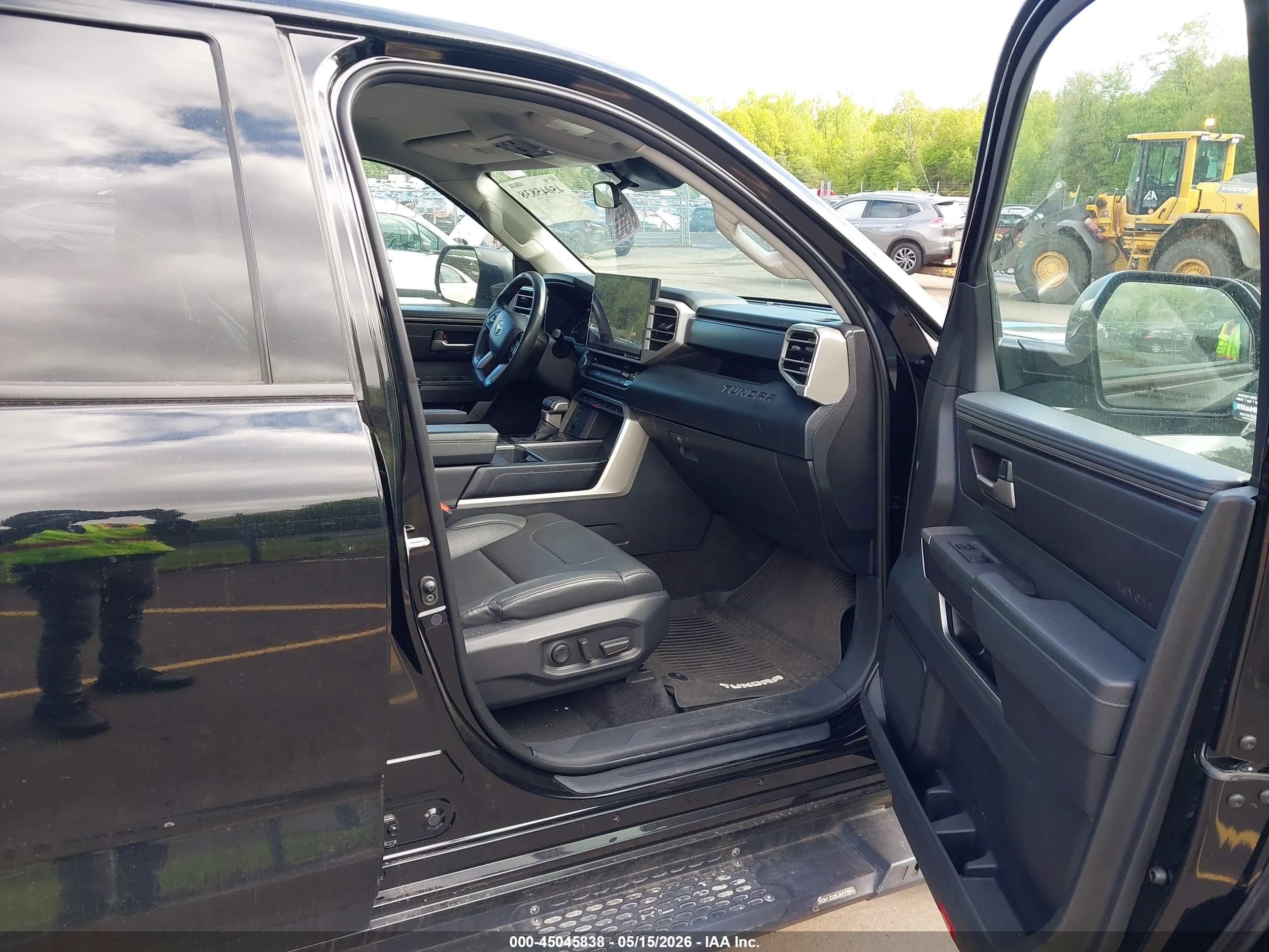 TOYOTA TUNDRA image 5