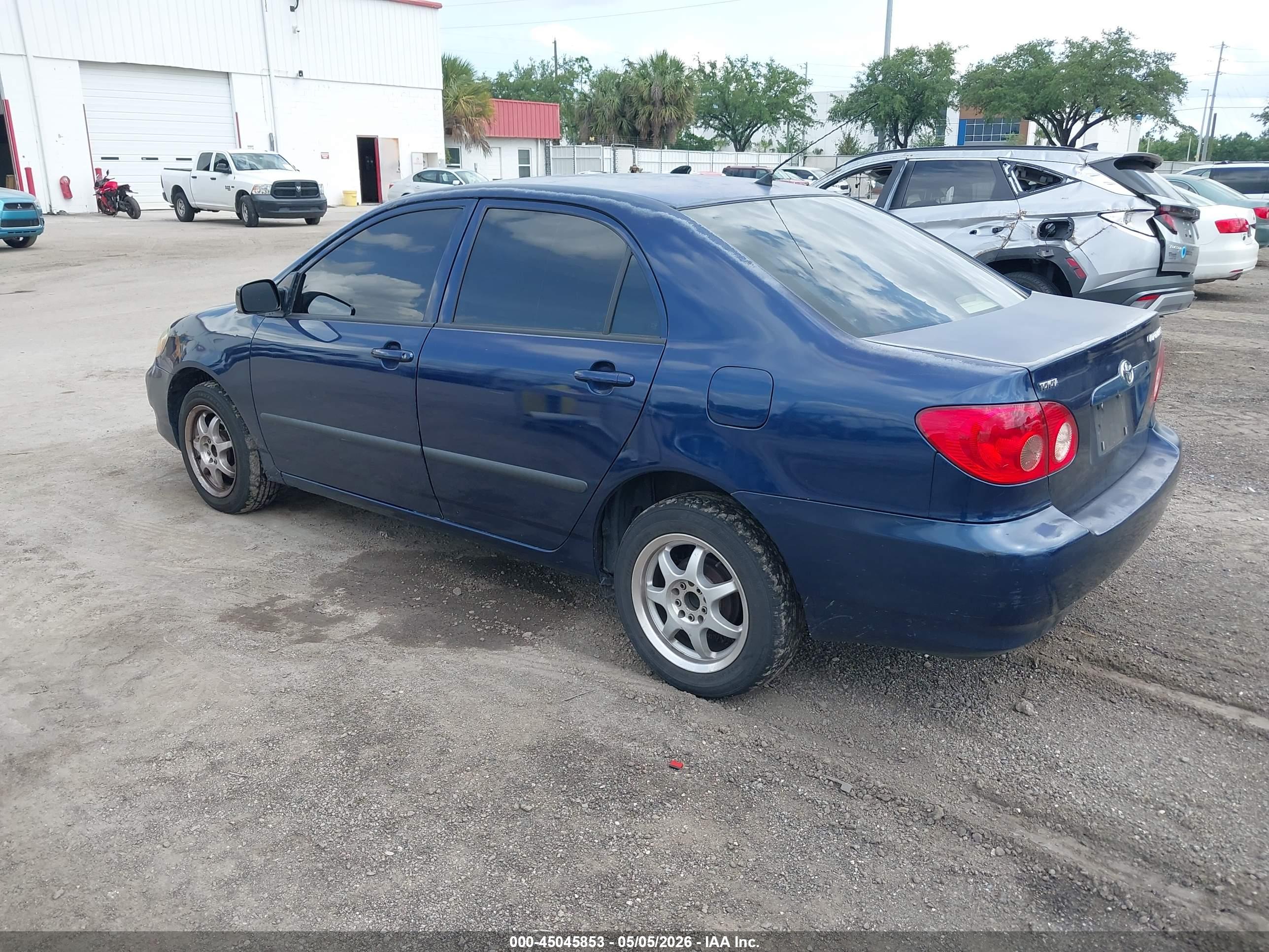 TOYOTA COROLLA image 3