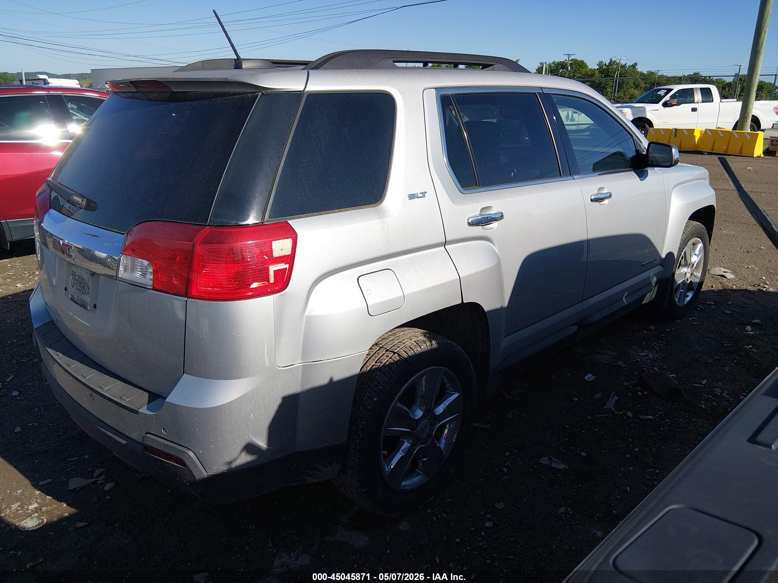 GMC TERRAIN image 4