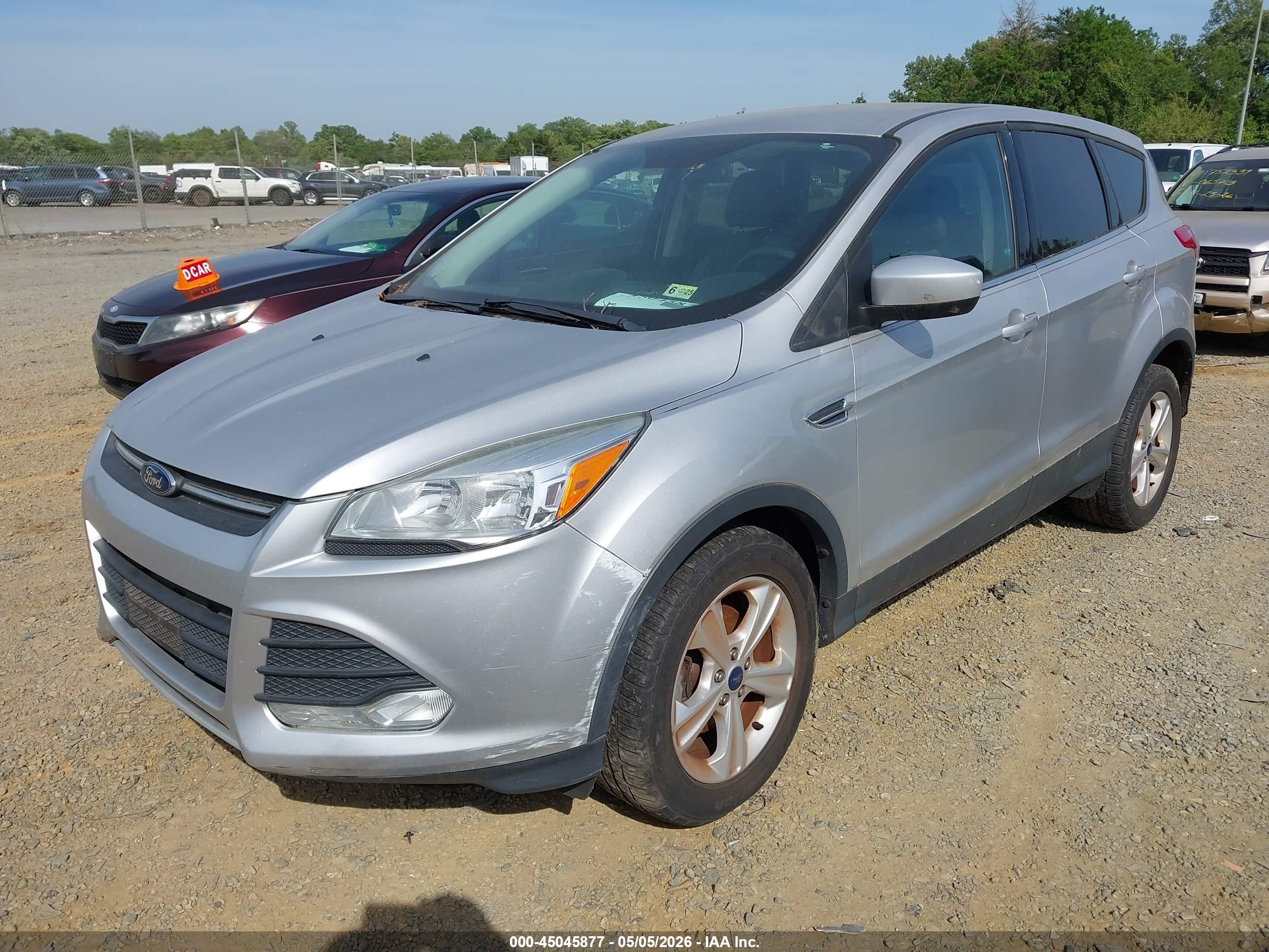 FORD ESCAPE image 2