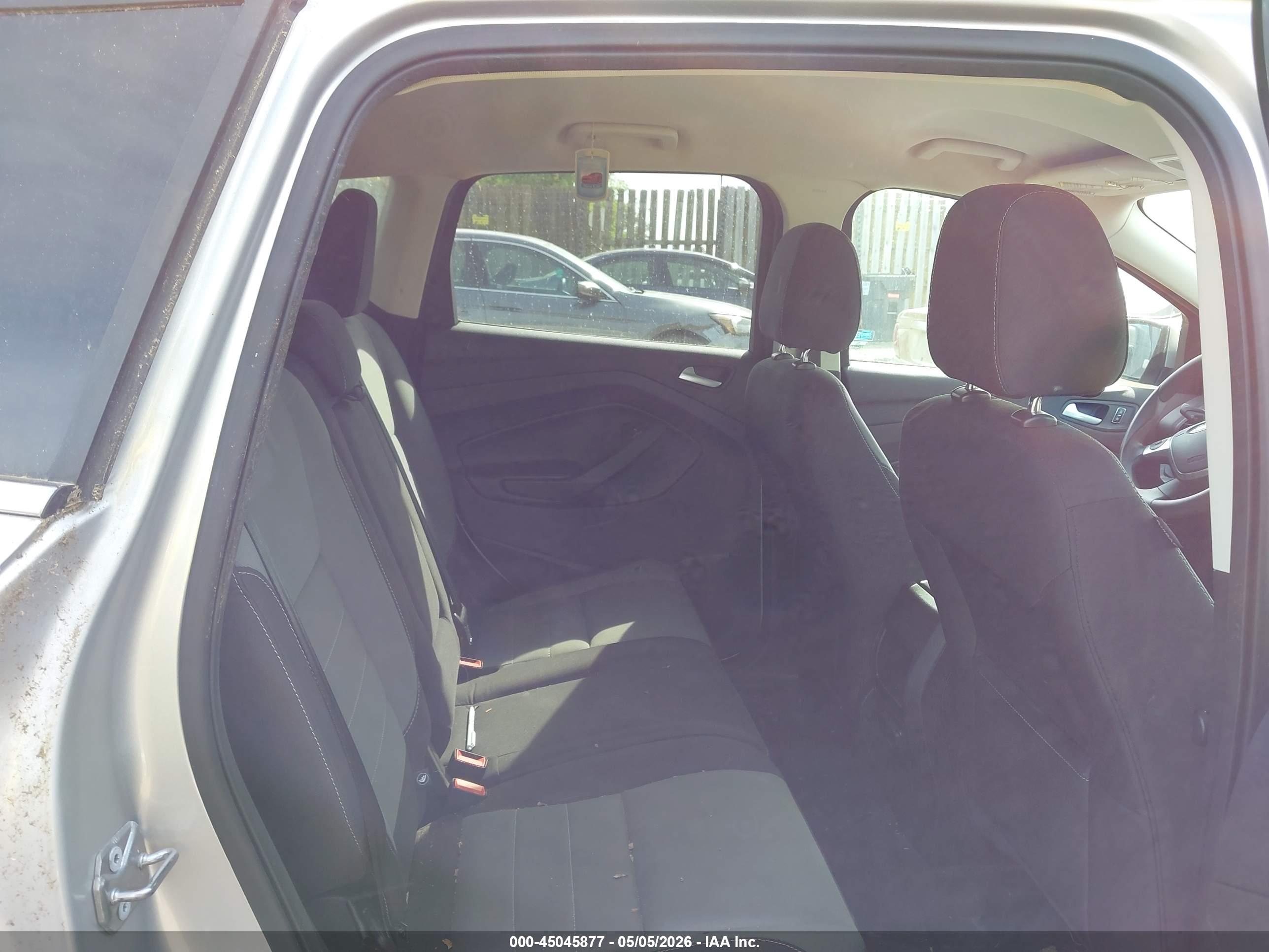 FORD ESCAPE image 8
