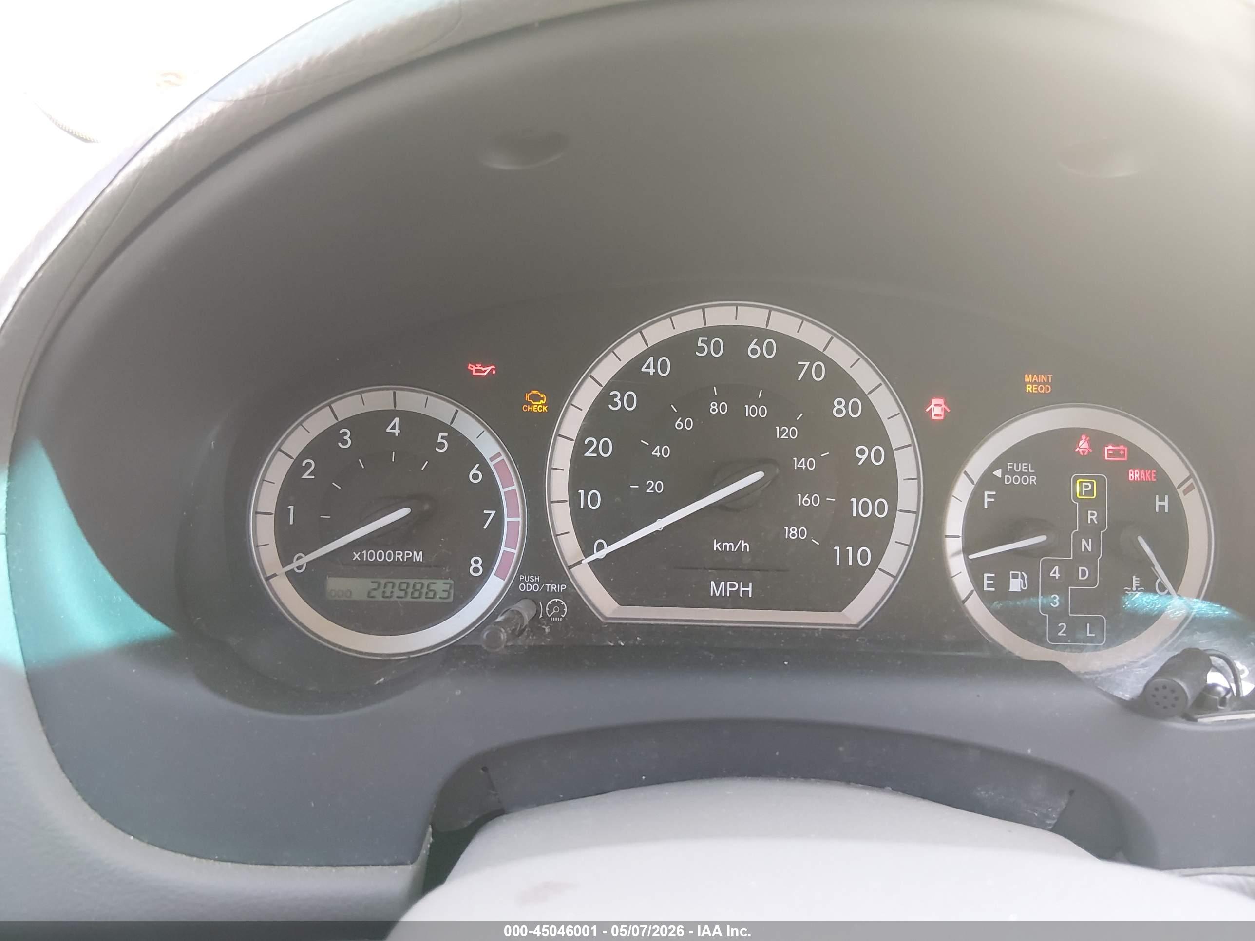 TOYOTA SIENNA image 7