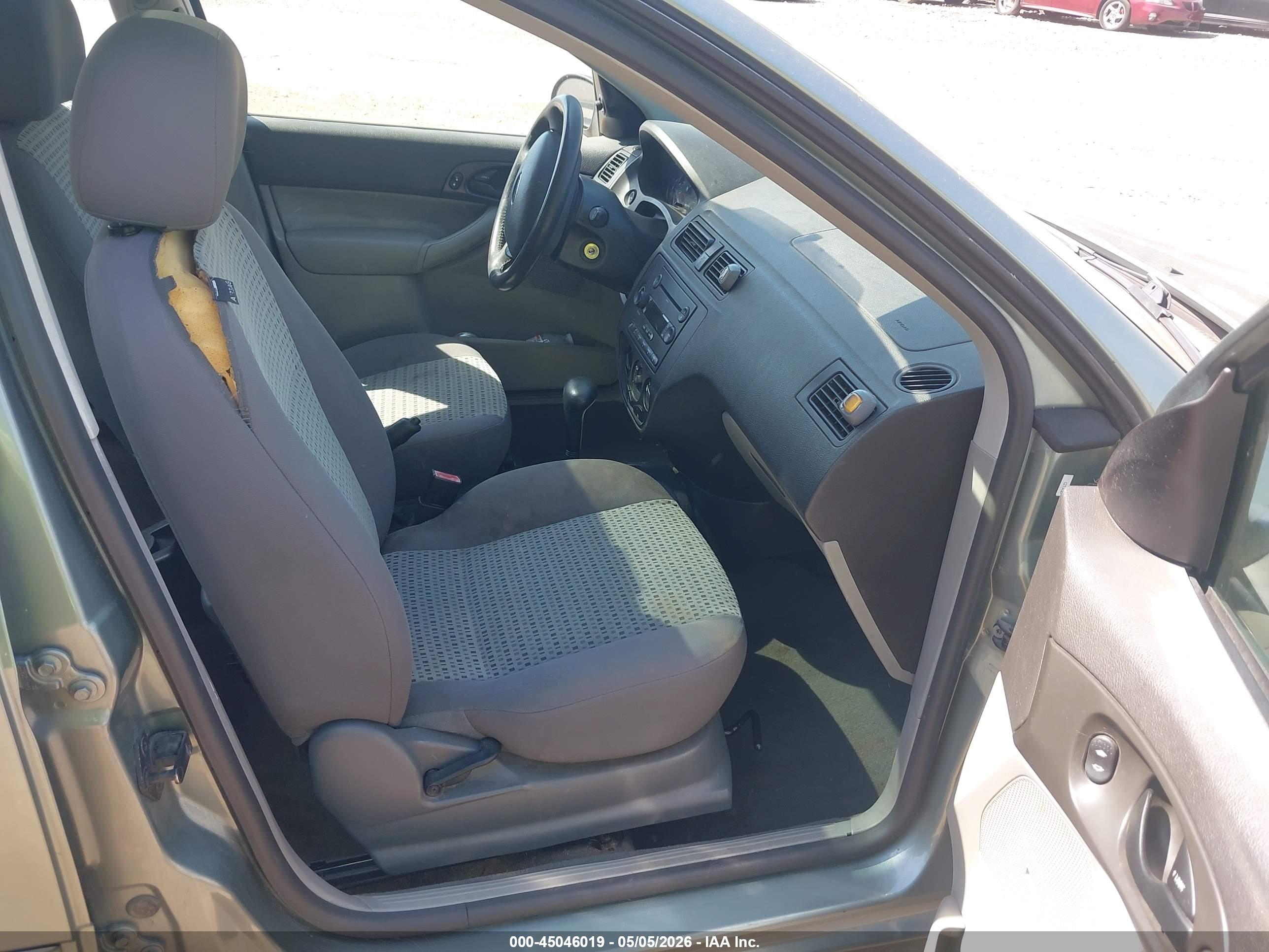 FORD FOCUS image 5