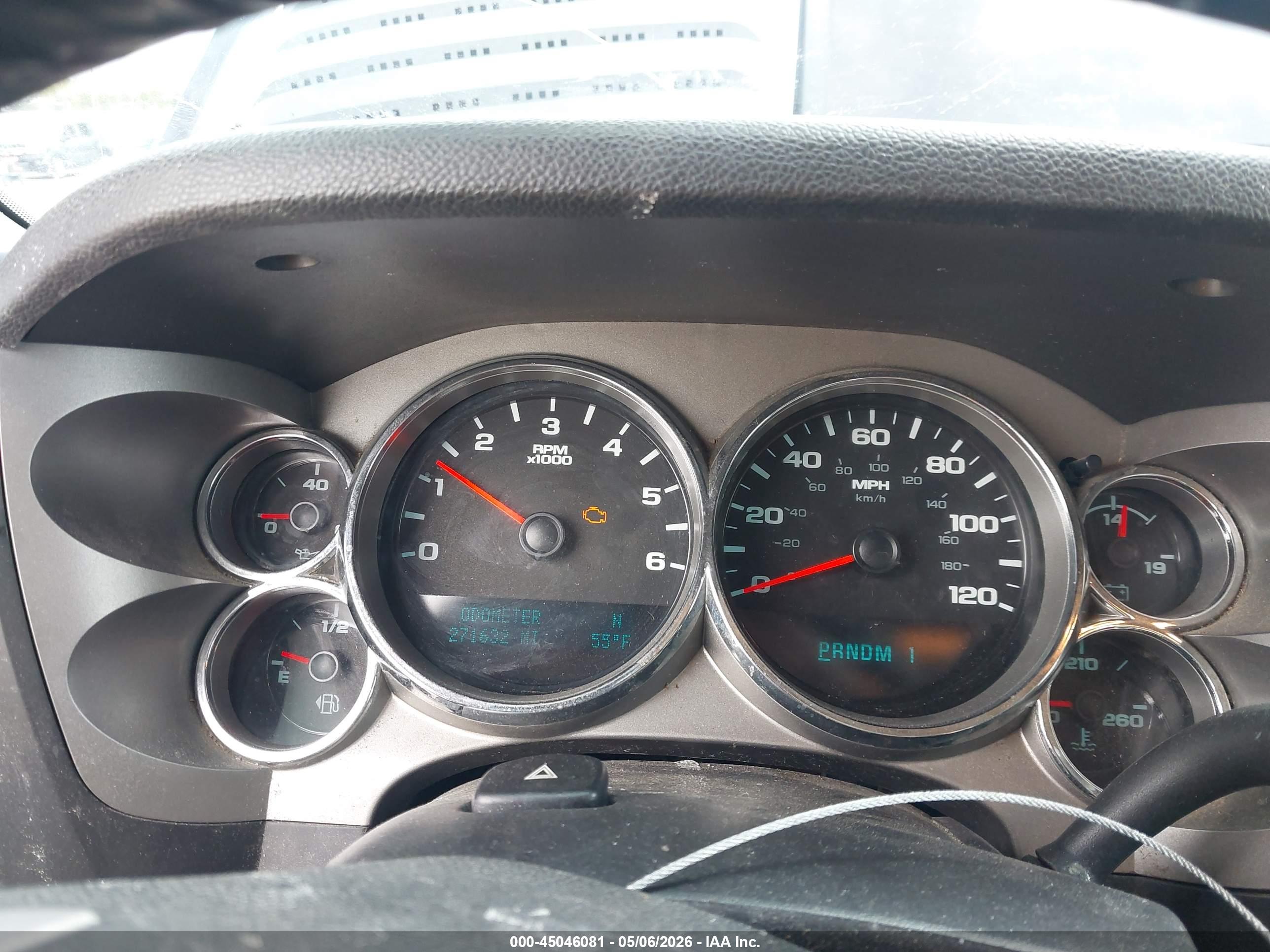 CHEVROLET SILVERADO image 7
