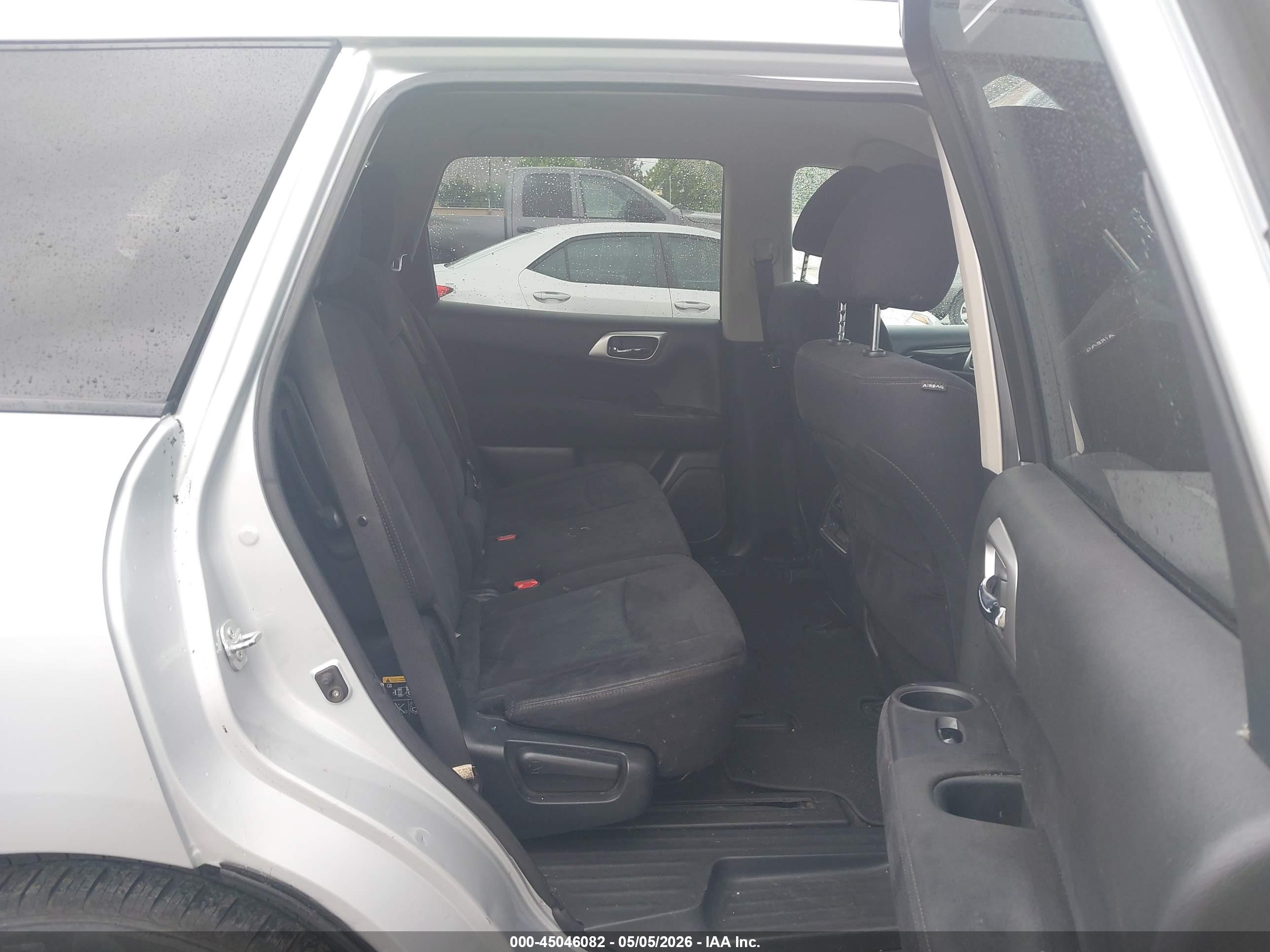 NISSAN PATHFINDER image 8