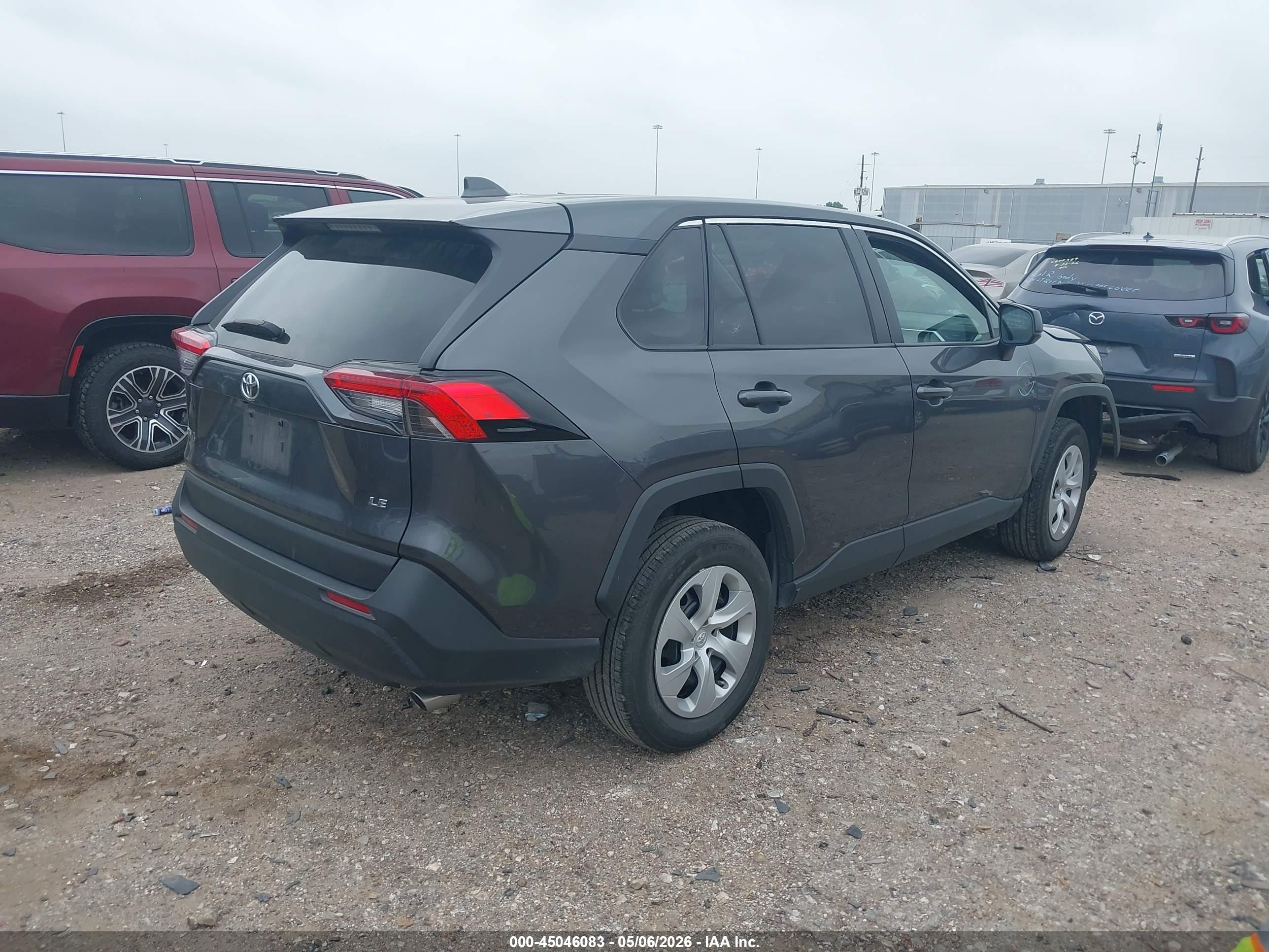 TOYOTA RAV4 image 4