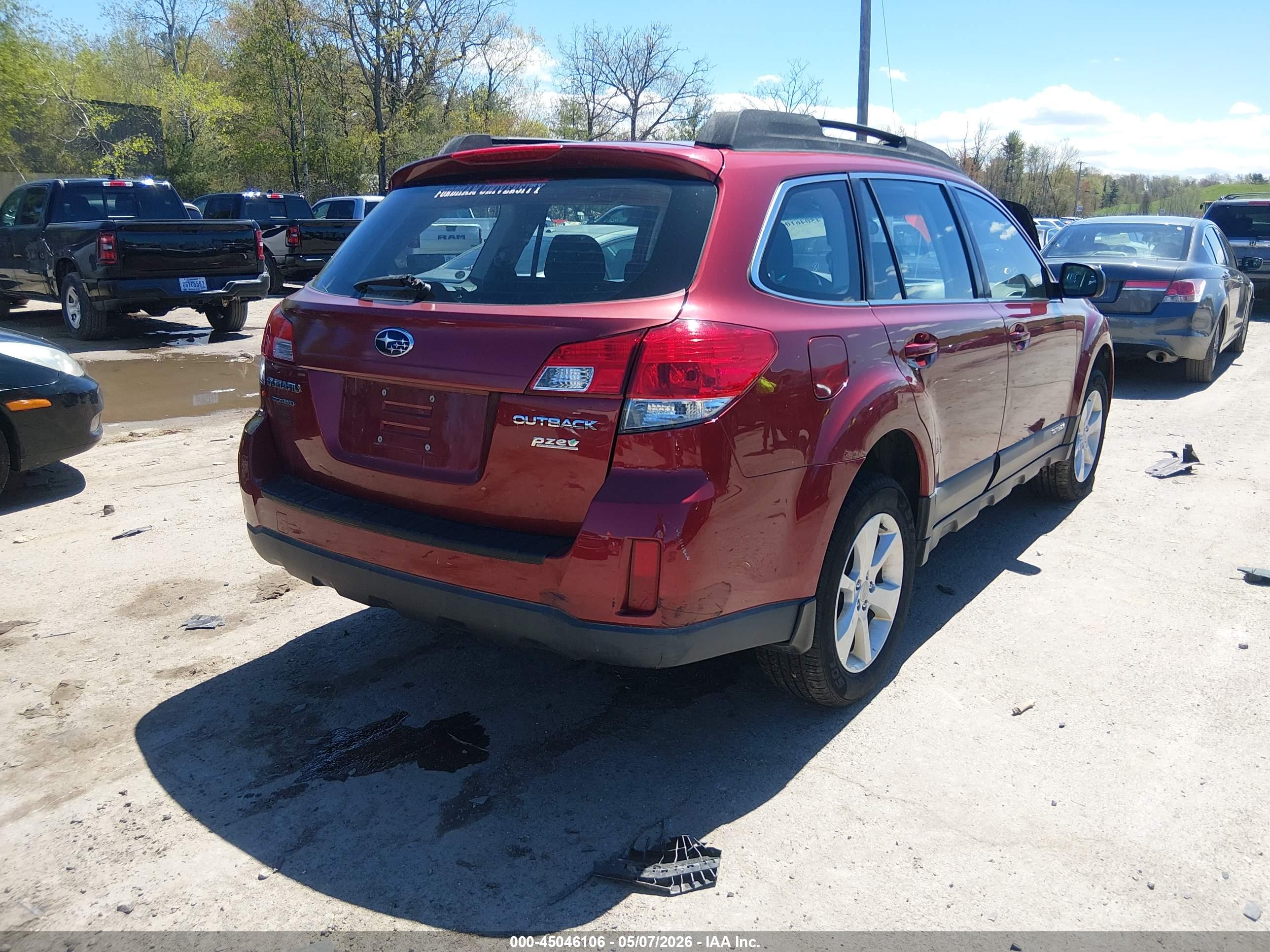 SUBARU OUTBACK image 4