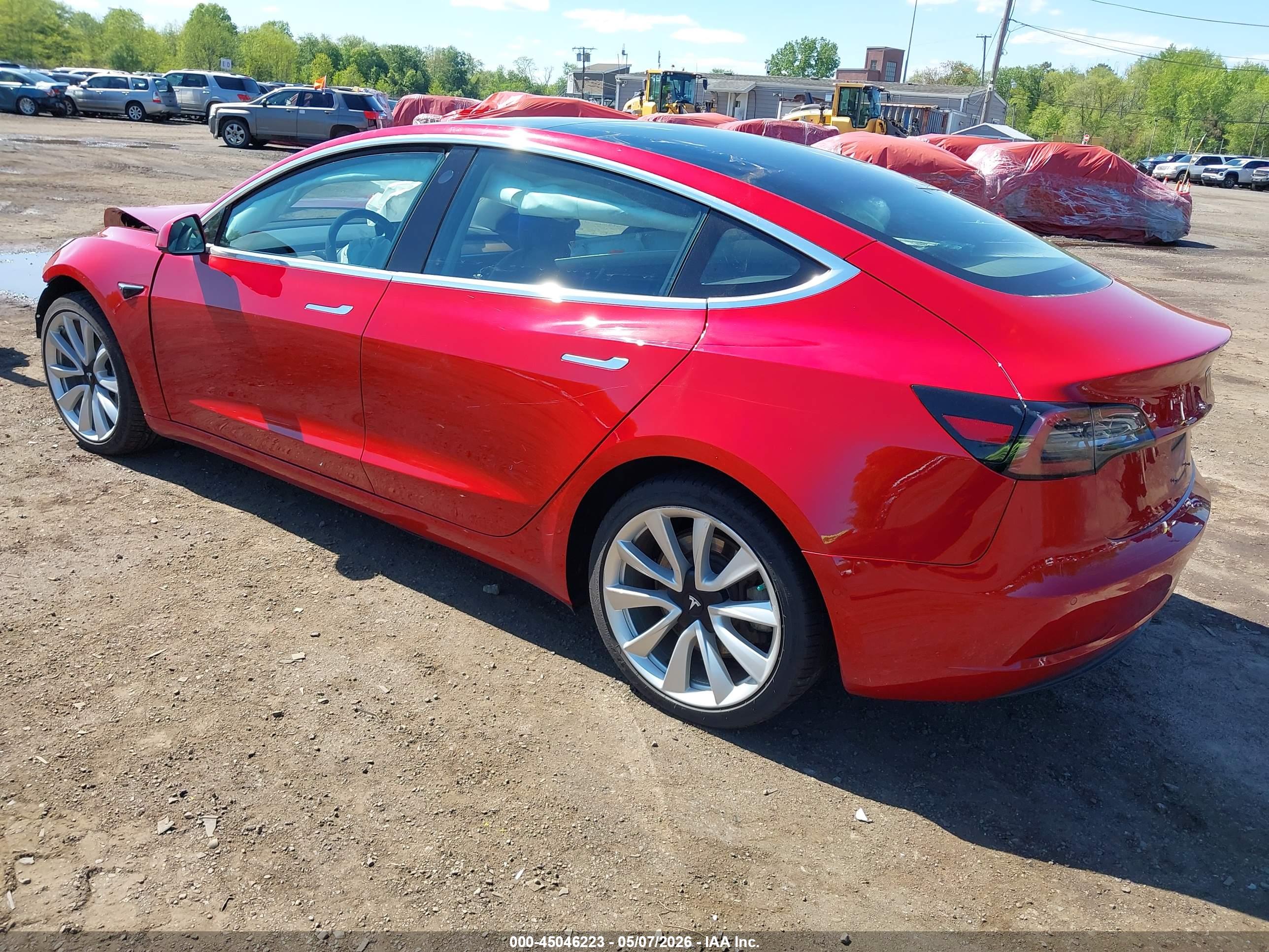 TESLA MODEL image 3