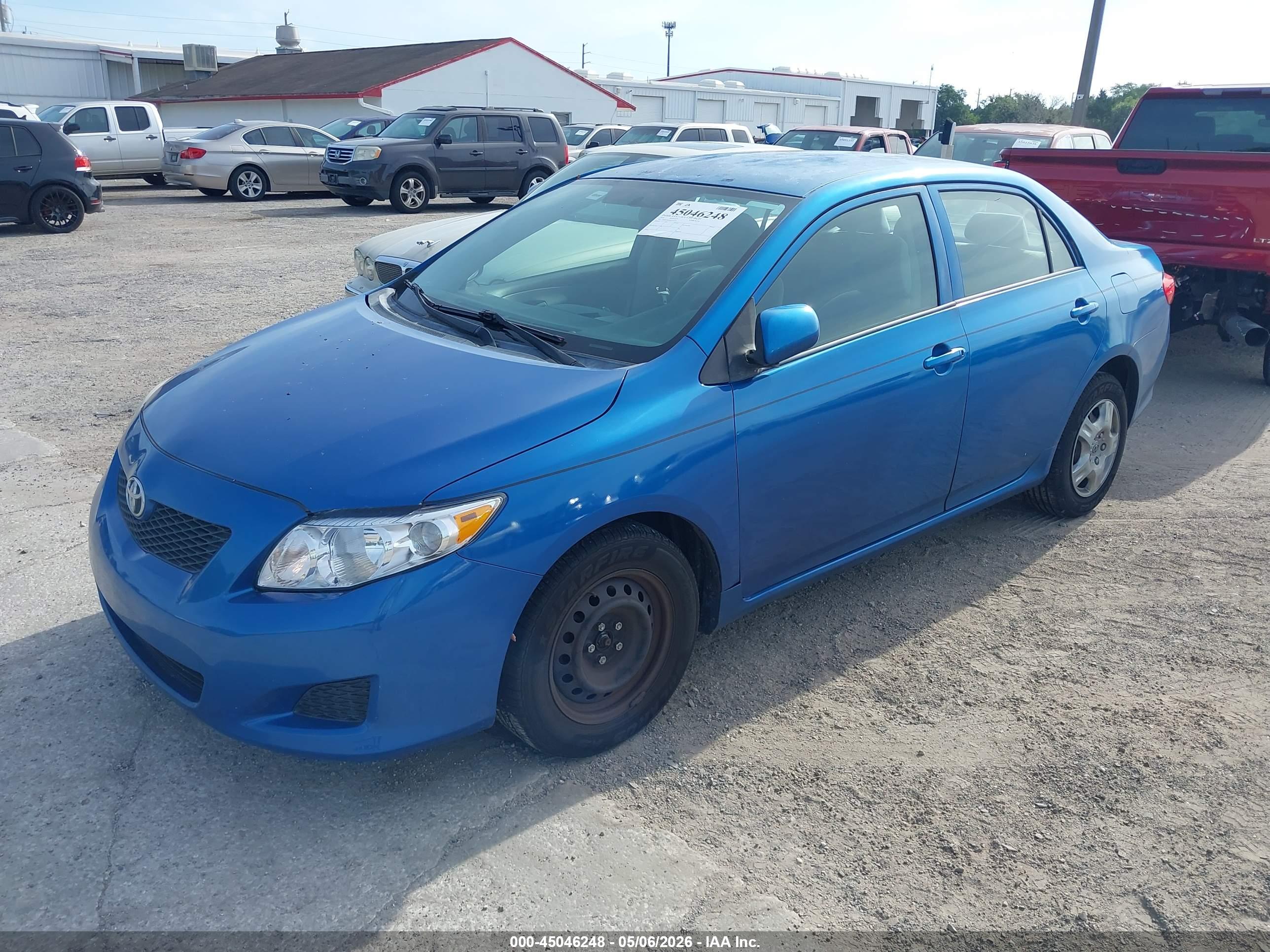 TOYOTA COROLLA image 2