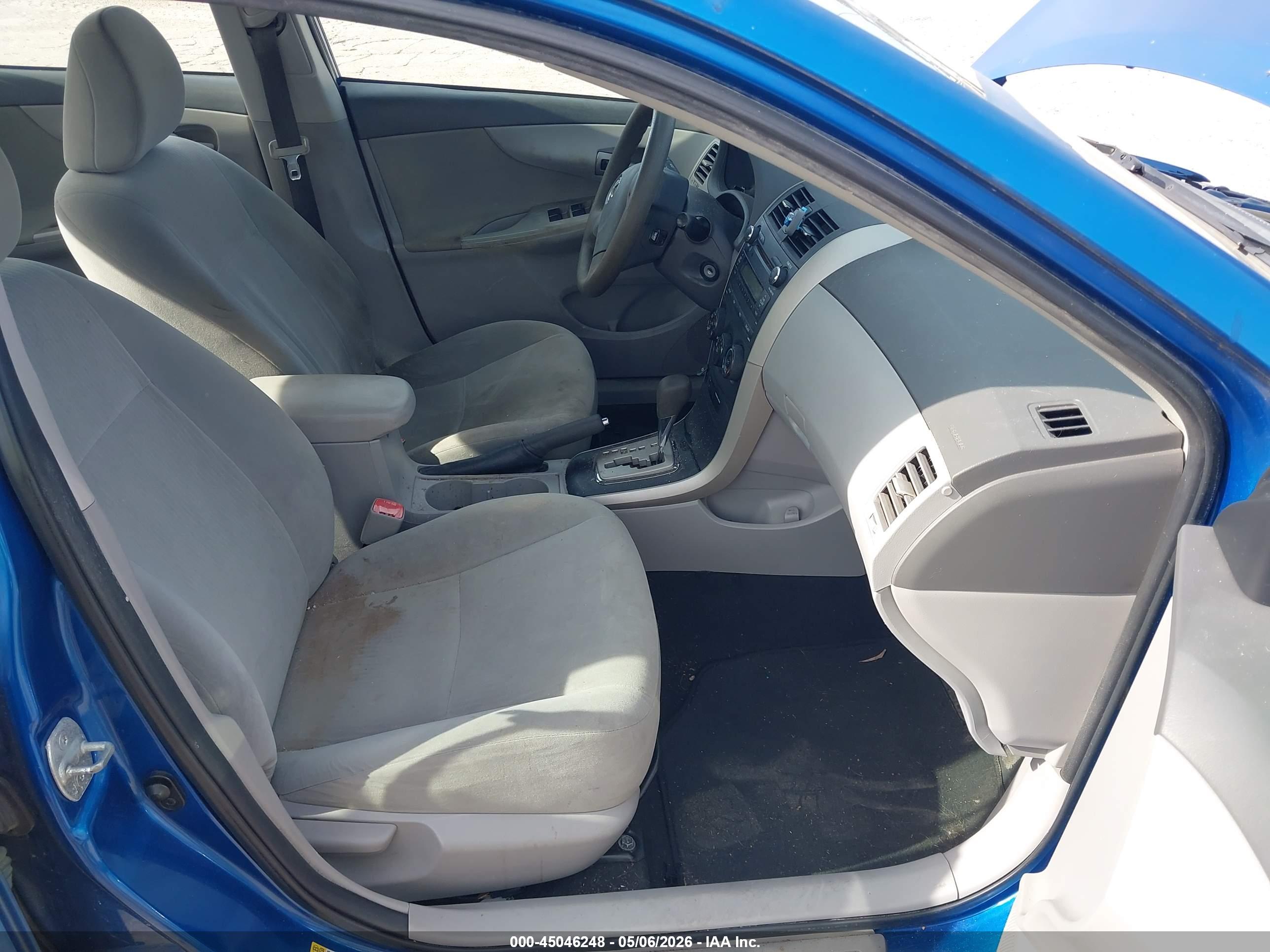 TOYOTA COROLLA image 5