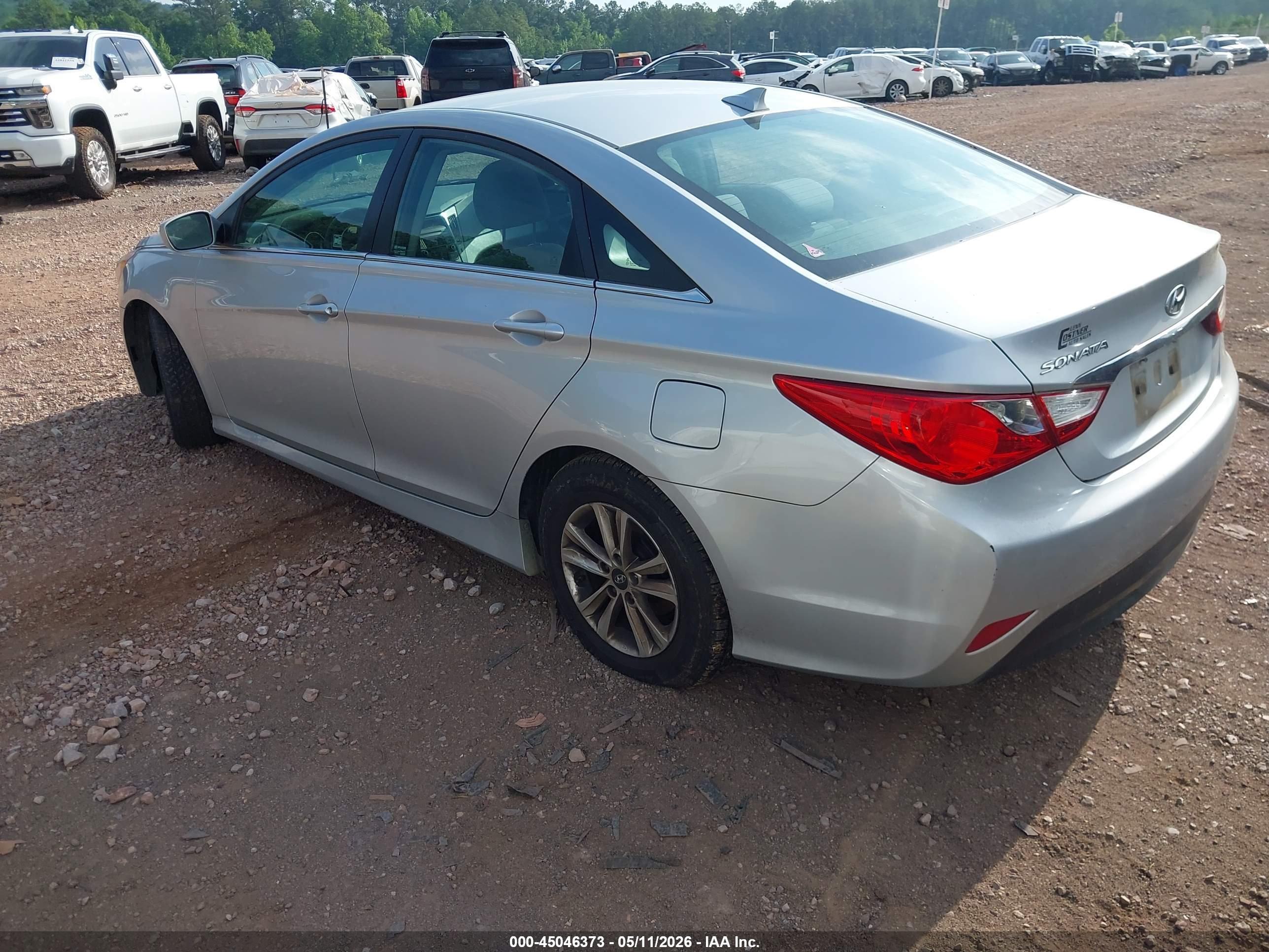HYUNDAI SONATA image 3