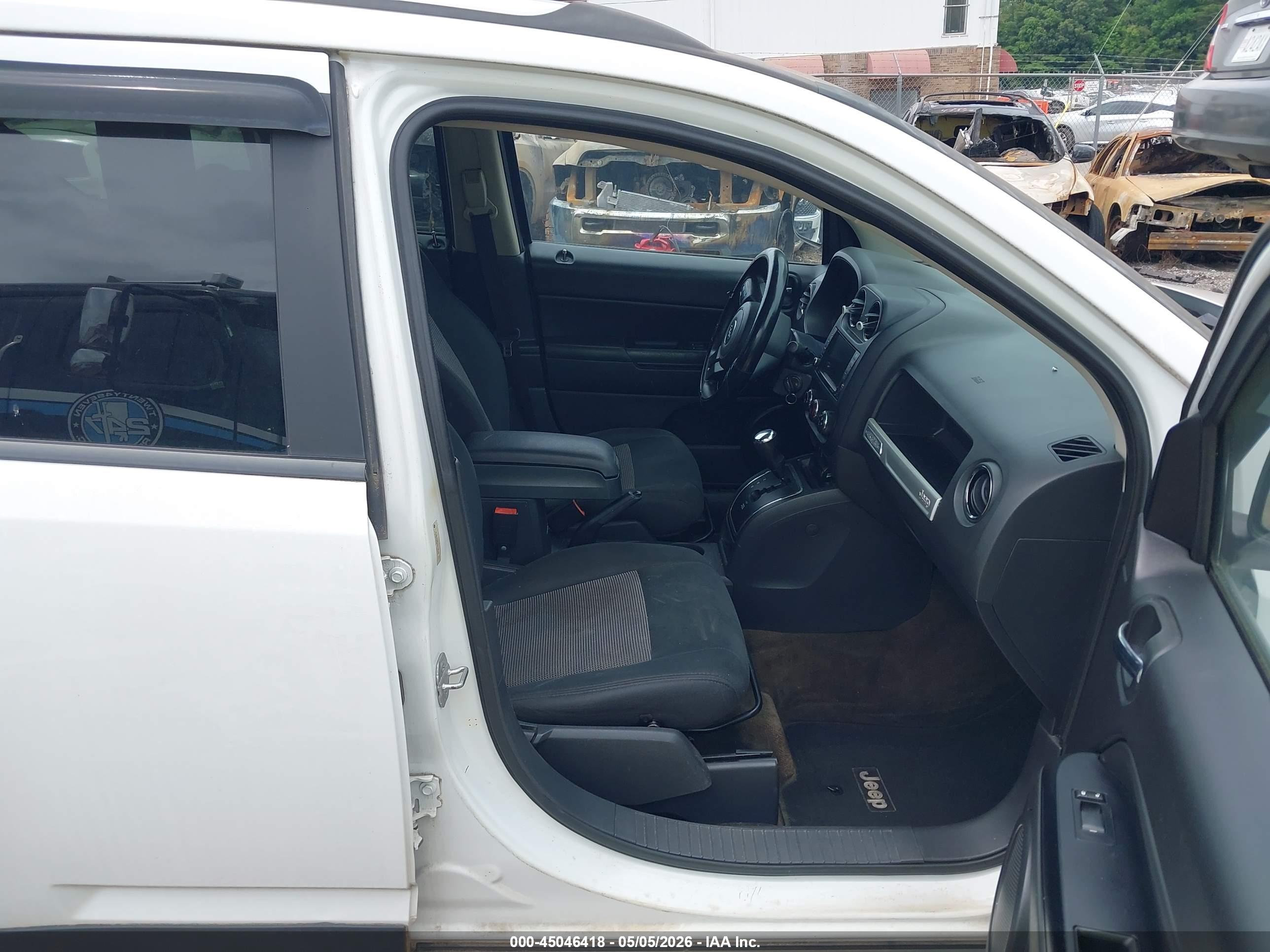 JEEP COMPASS image 5