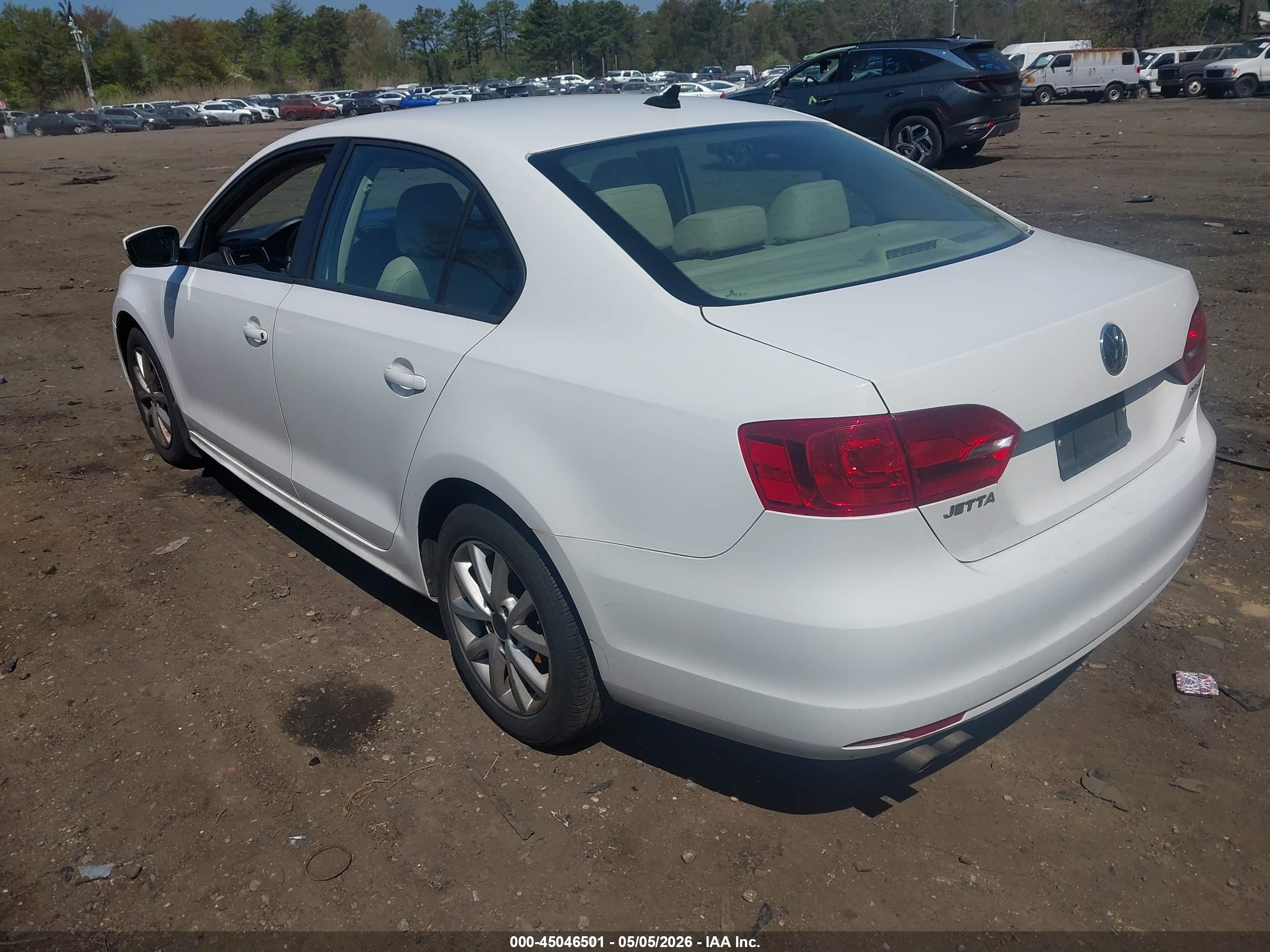 VOLKSWAGEN JETTA image 3