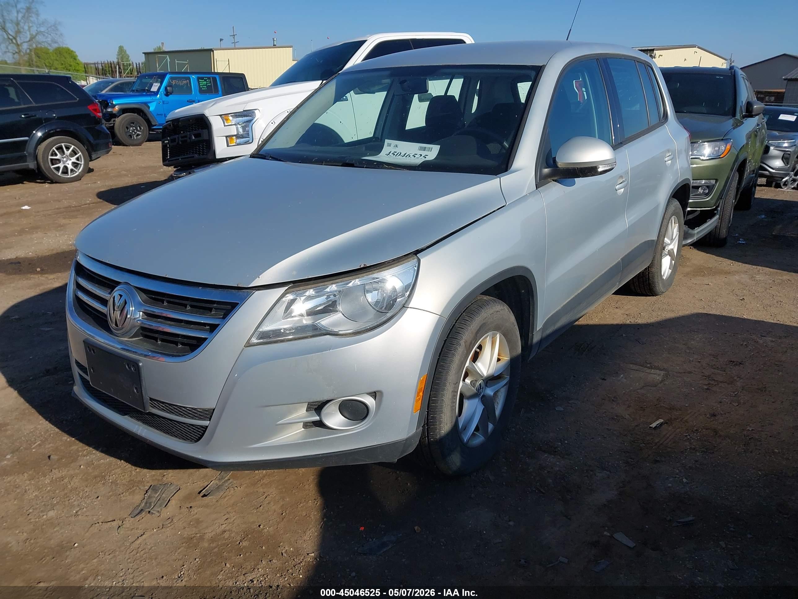 VOLKSWAGEN TIGUAN image 2