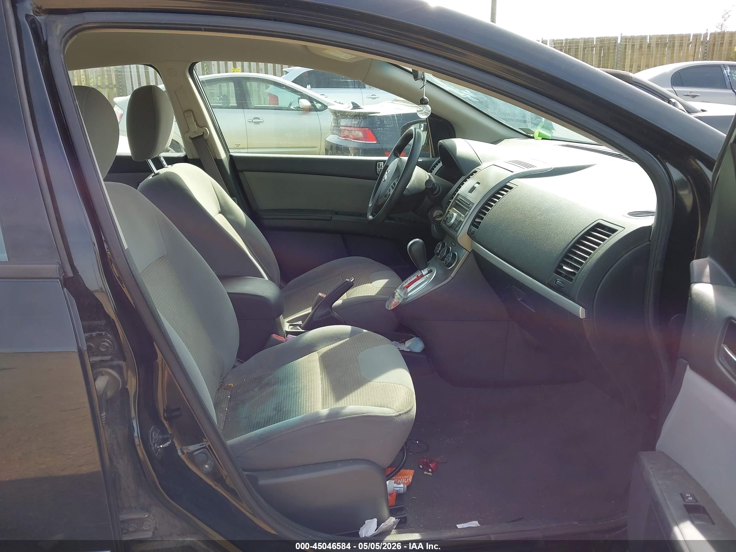 NISSAN SENTRA image 5