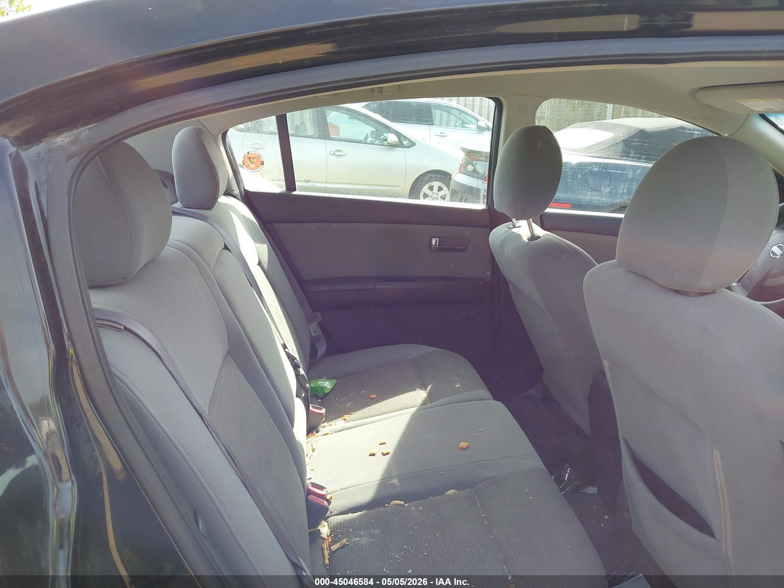 NISSAN SENTRA image 8