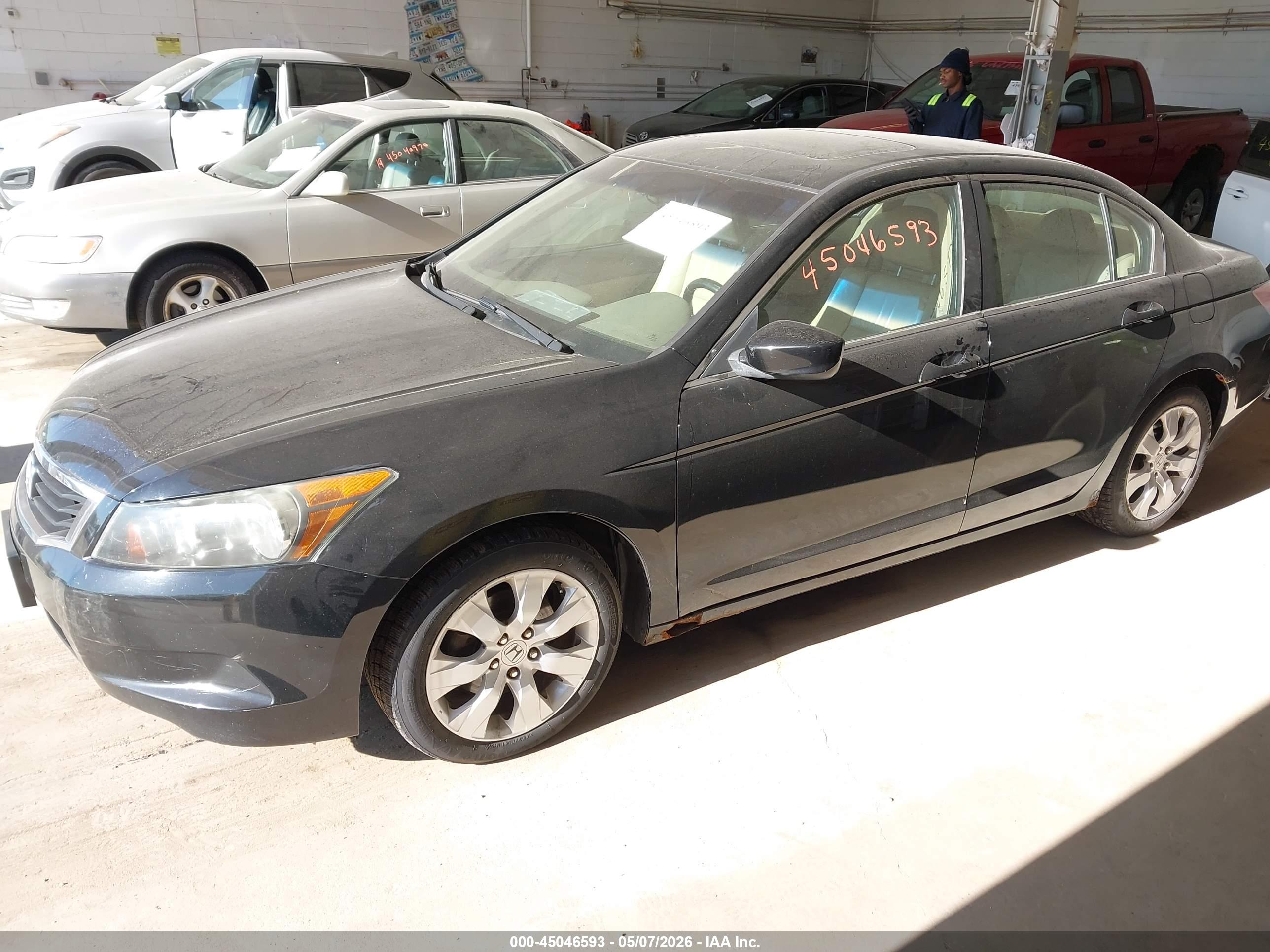 HONDA ACCORD image 2