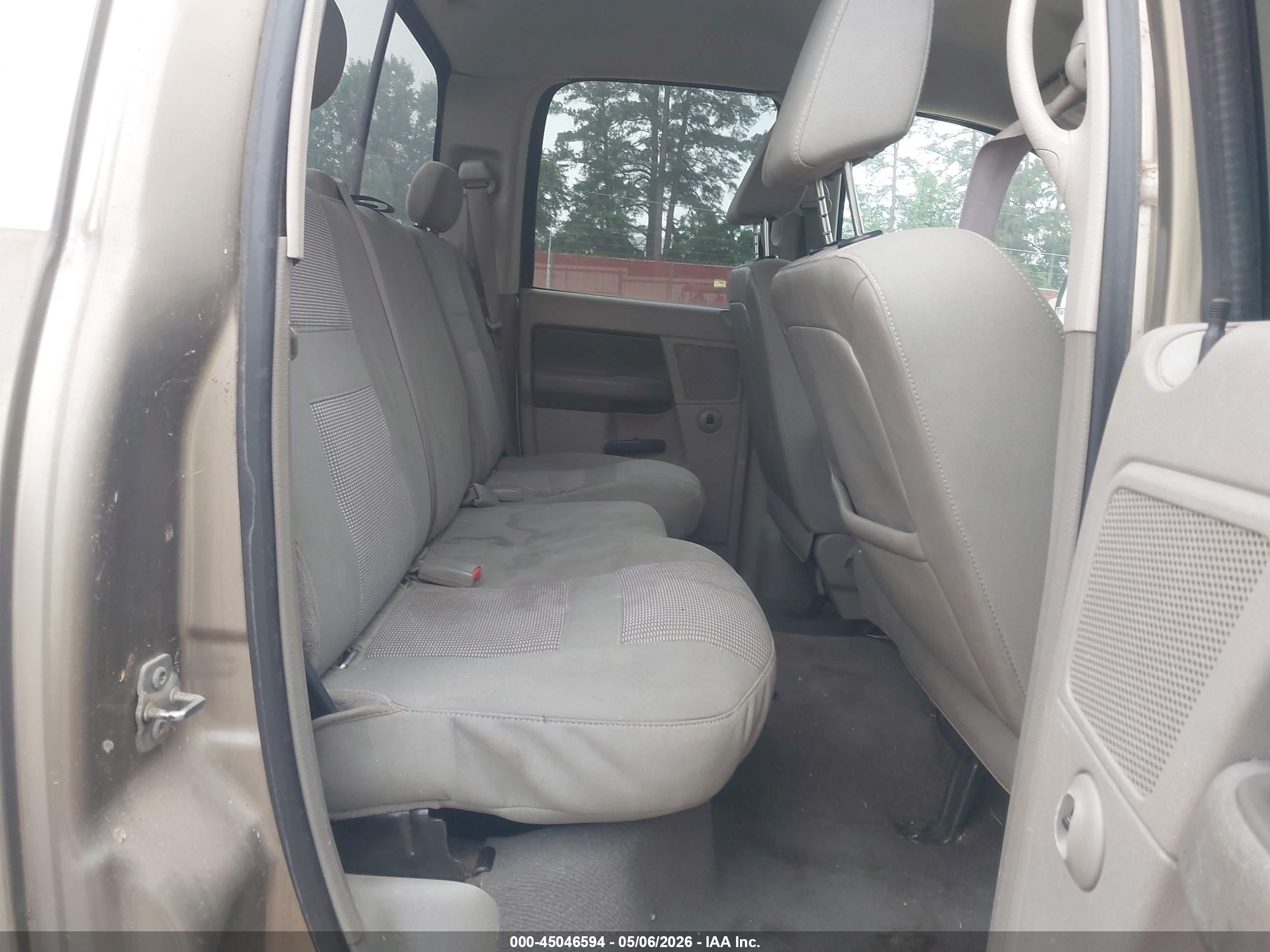 DODGE RAM image 8