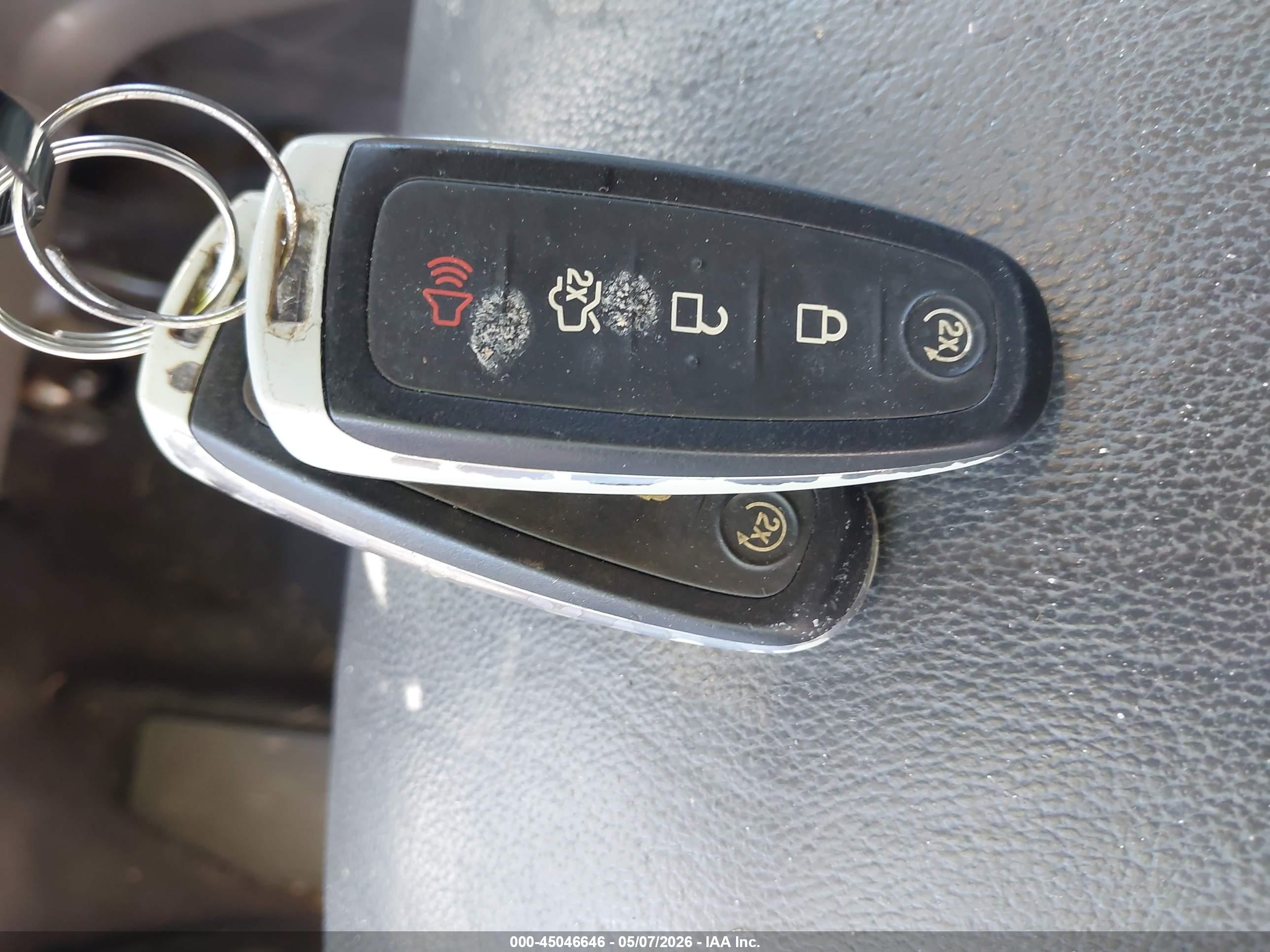 FORD ESCAPE image 11