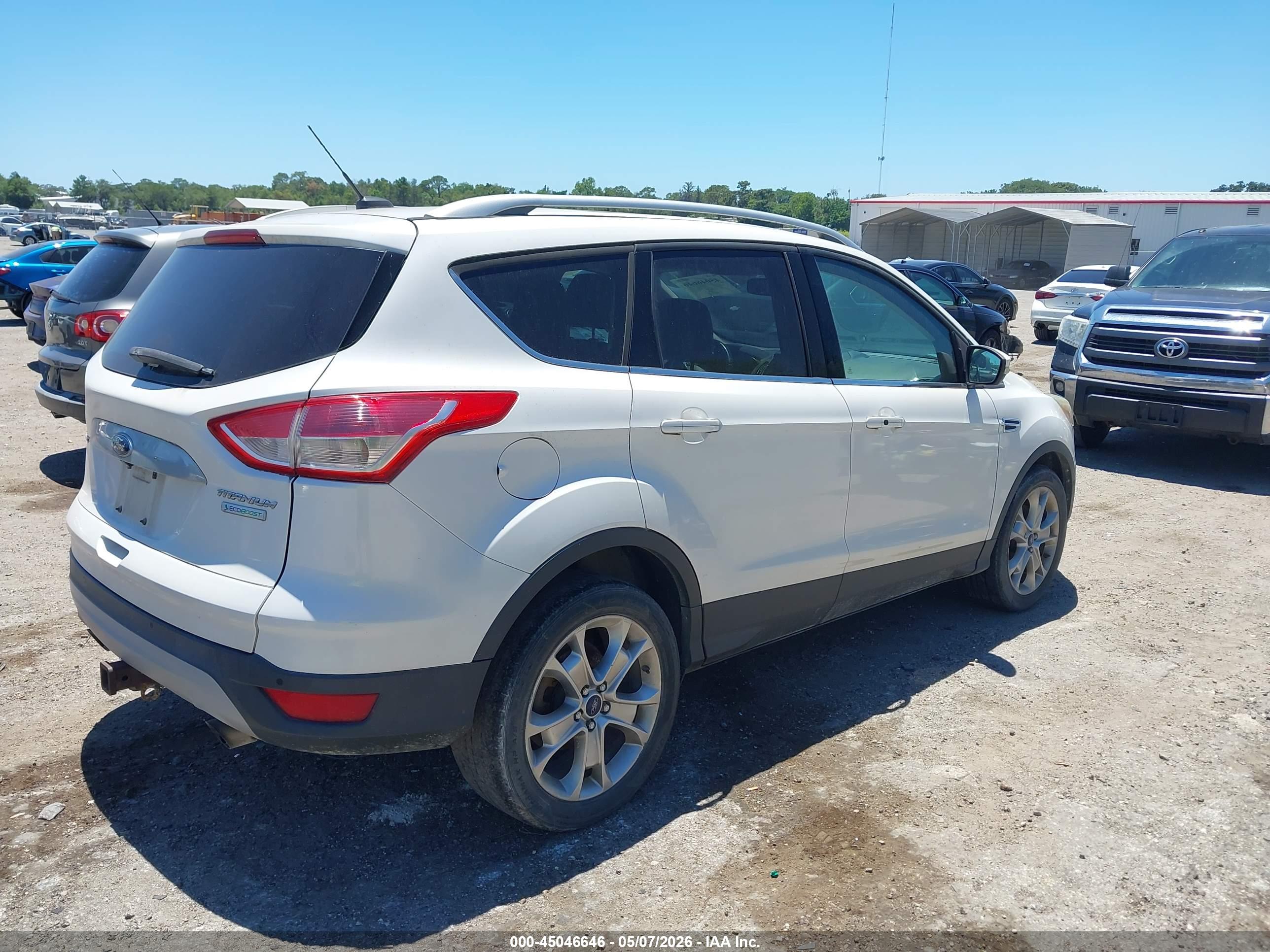 FORD ESCAPE image 4