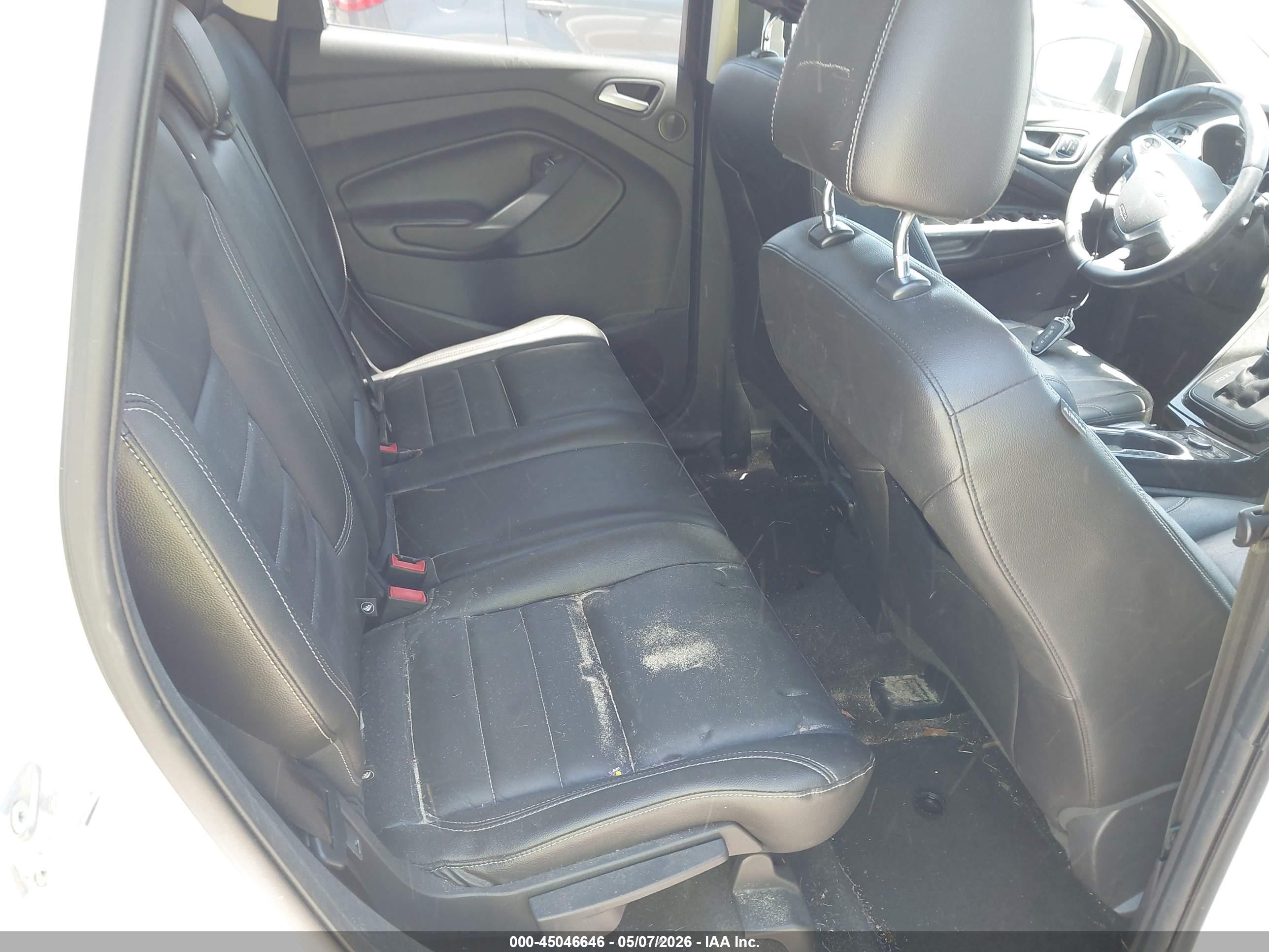 FORD ESCAPE image 8