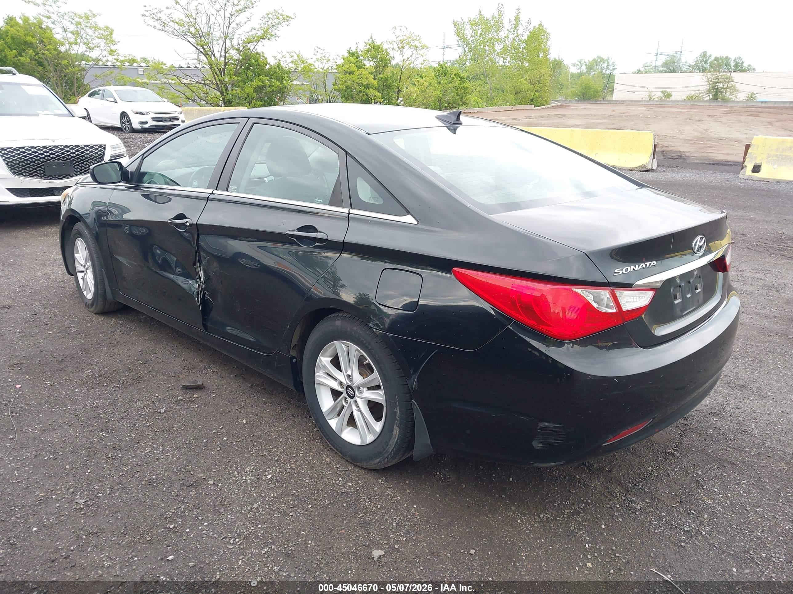 HYUNDAI SONATA image 3