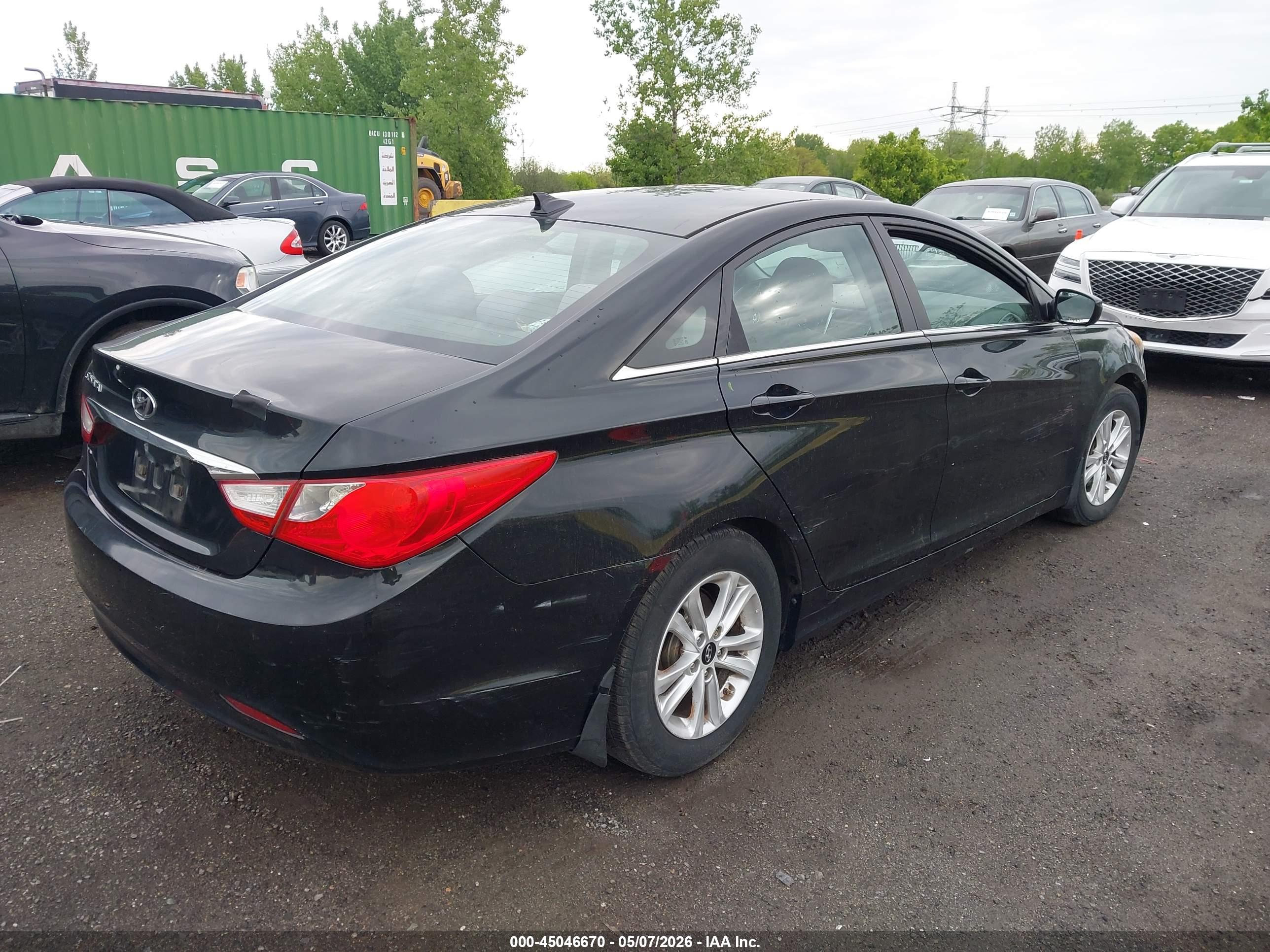 HYUNDAI SONATA image 4