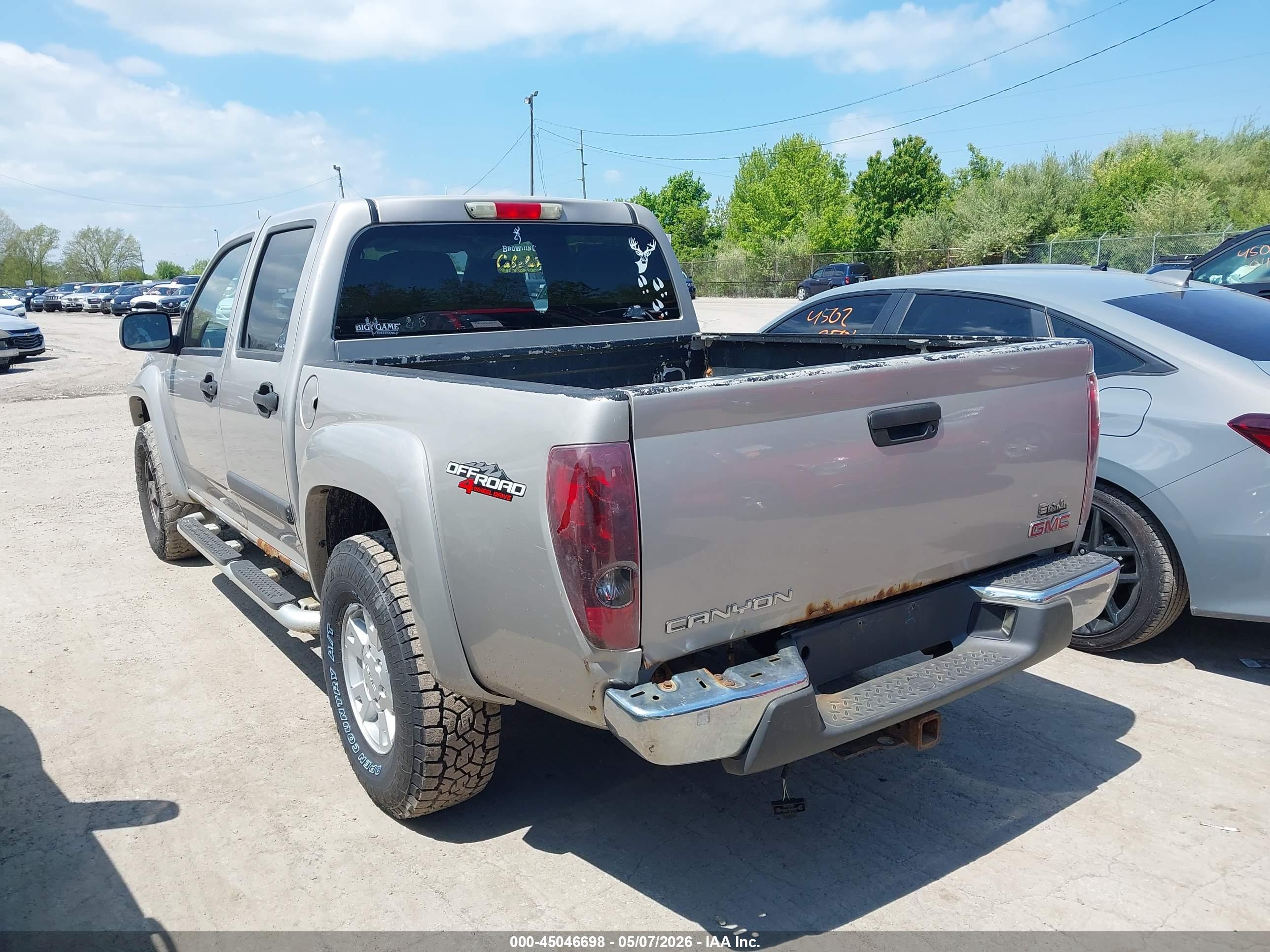 GMC CANYON image 3