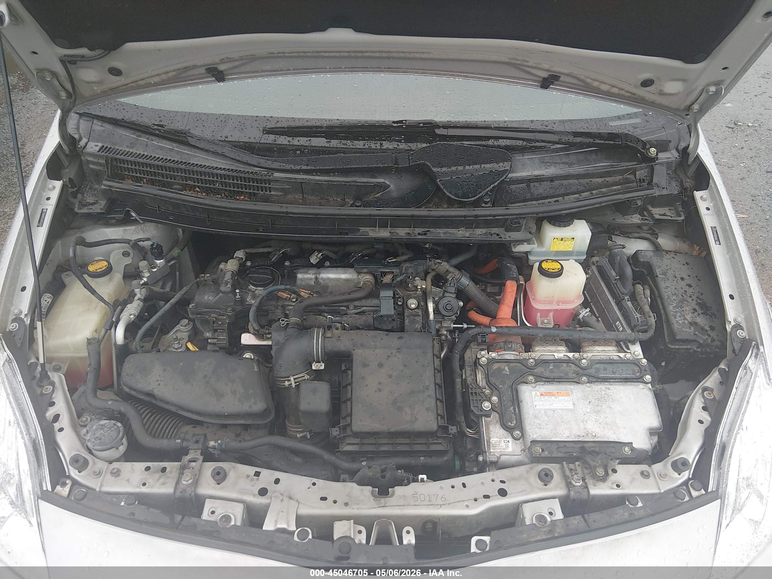 TOYOTA PRIUS image 10