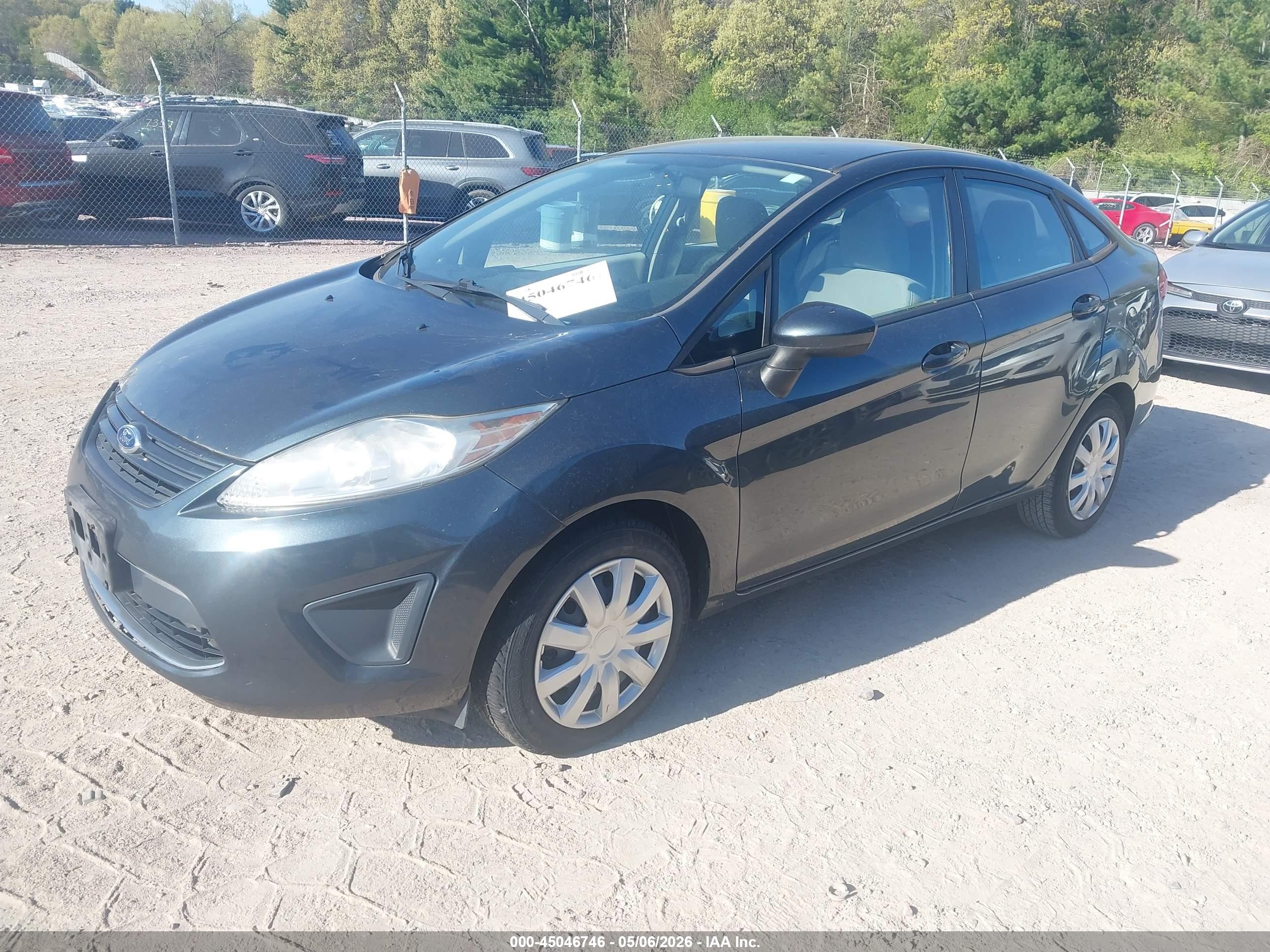 FORD FIESTA image 2
