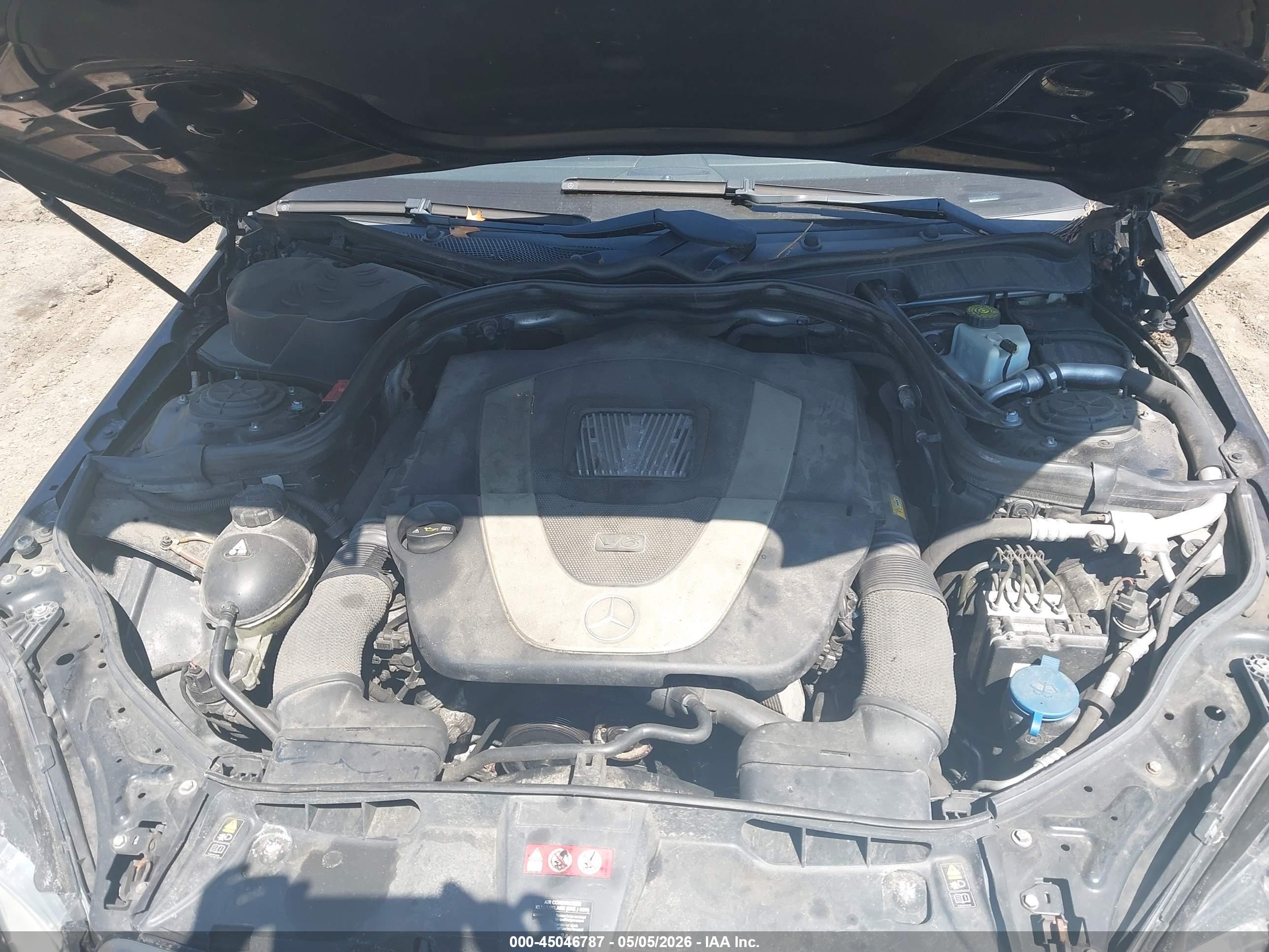 MERCEDES-BENZ E image 10