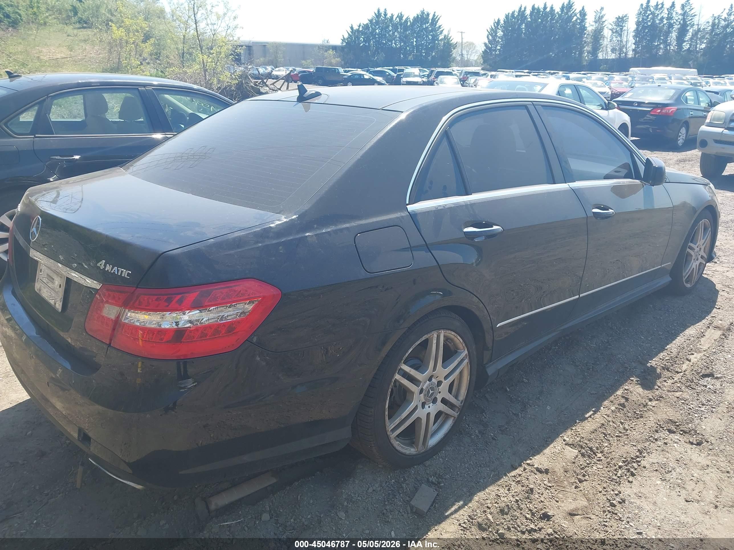MERCEDES-BENZ E image 4
