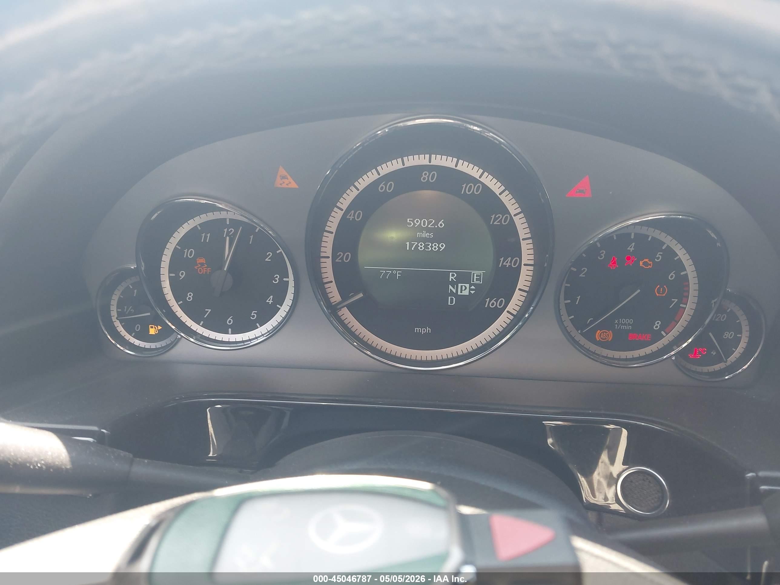 MERCEDES-BENZ E image 7