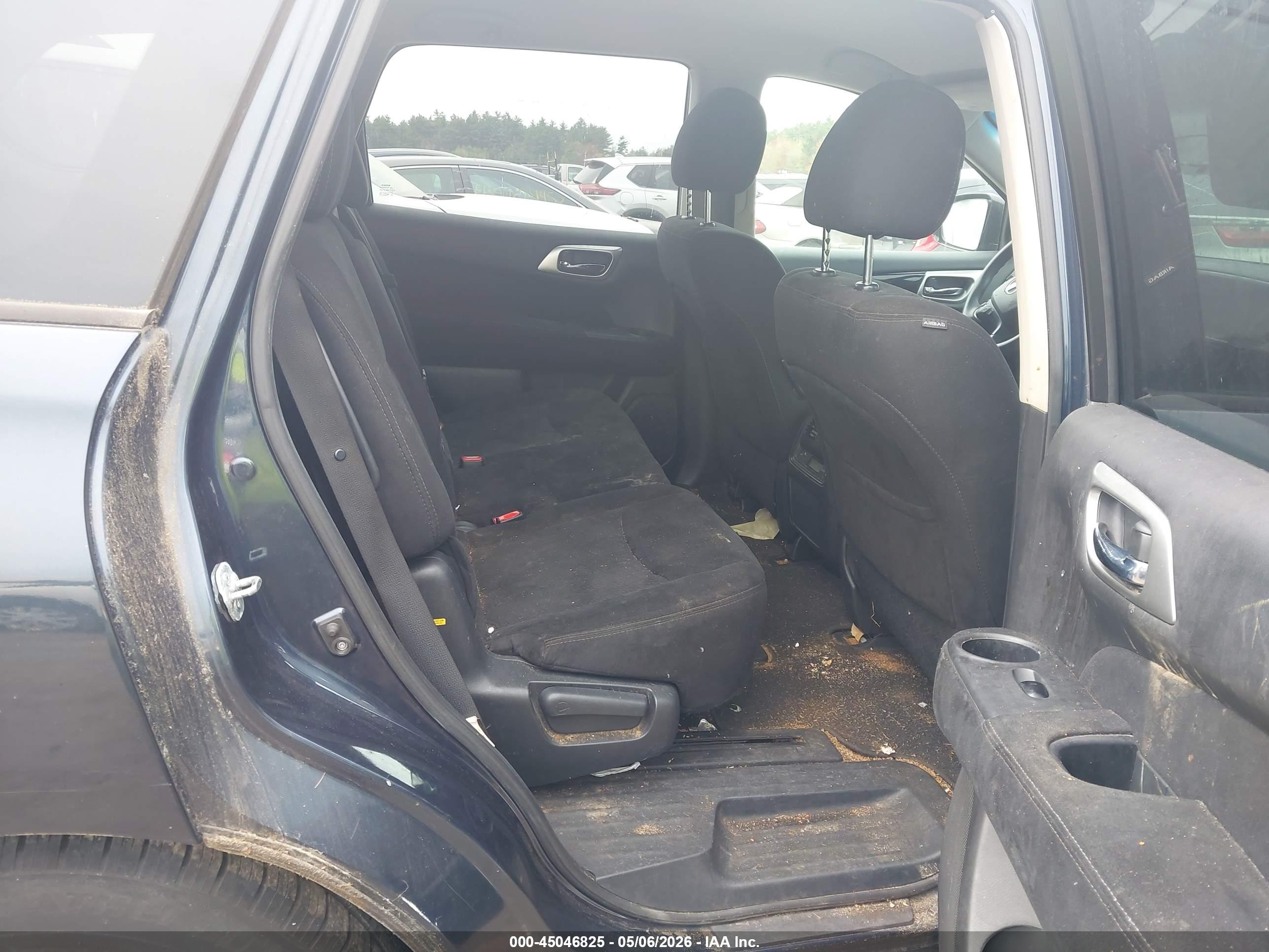 NISSAN PATHFINDER image 8
