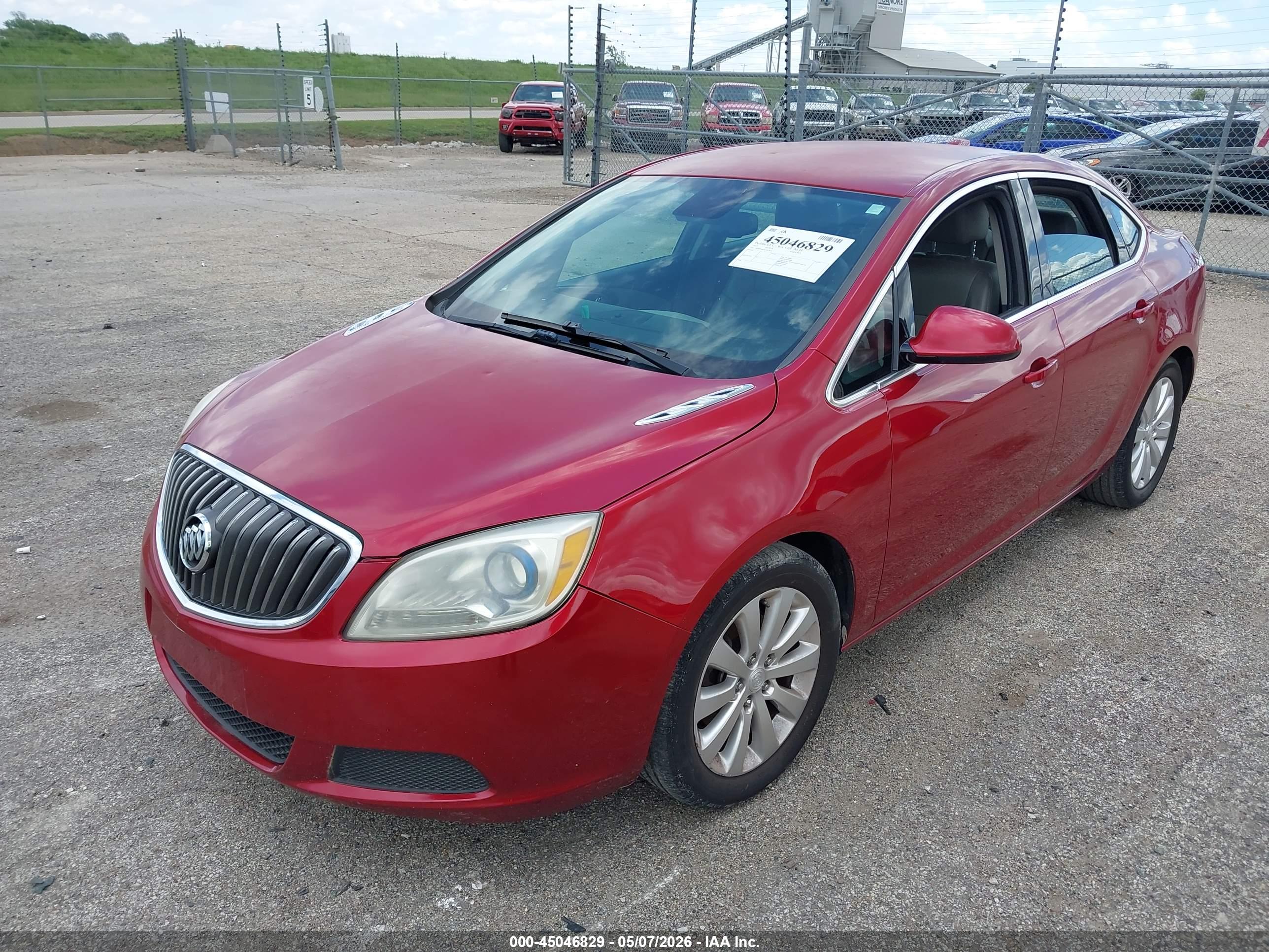 BUICK VERANO image 2