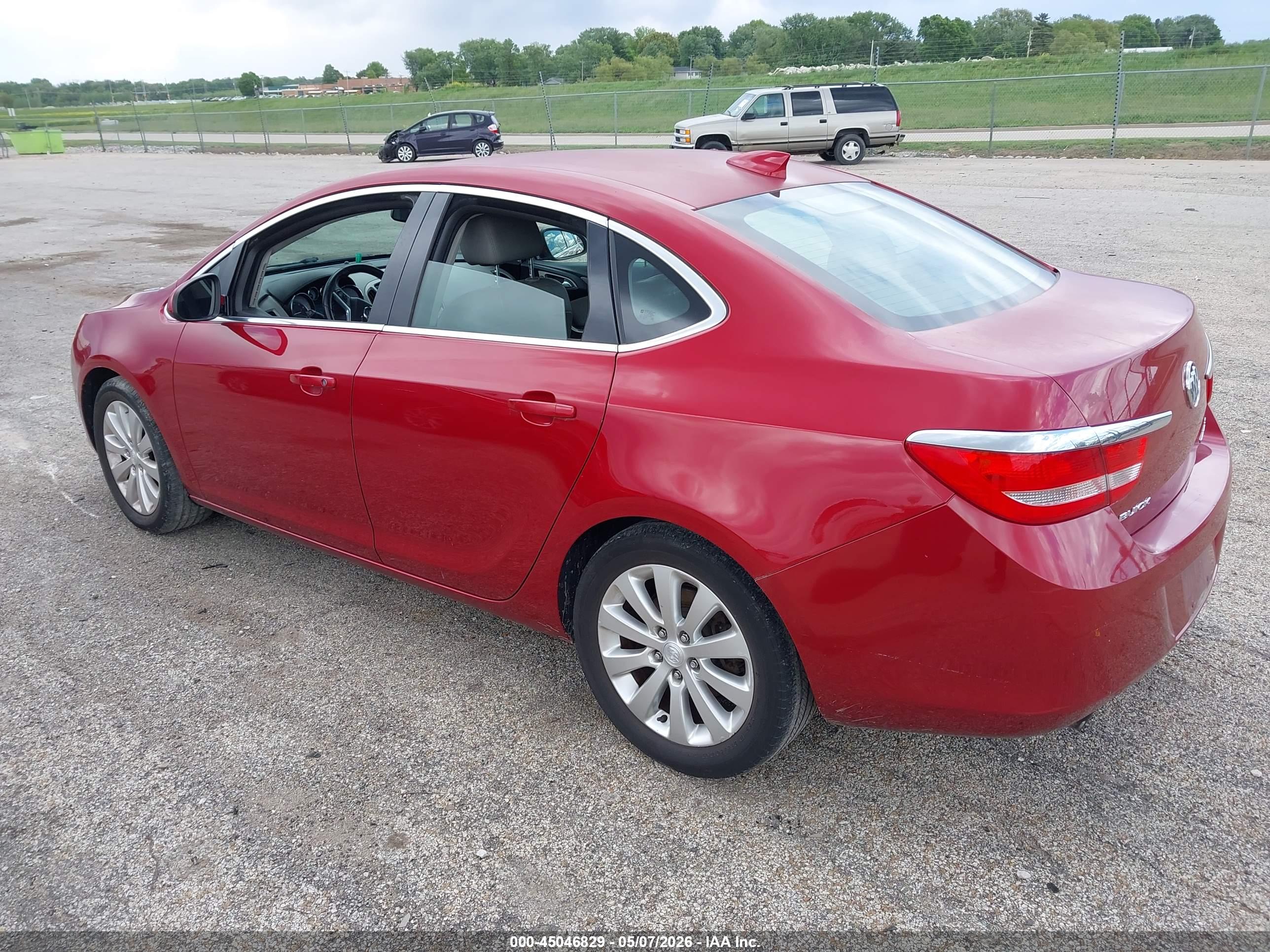 BUICK VERANO image 3