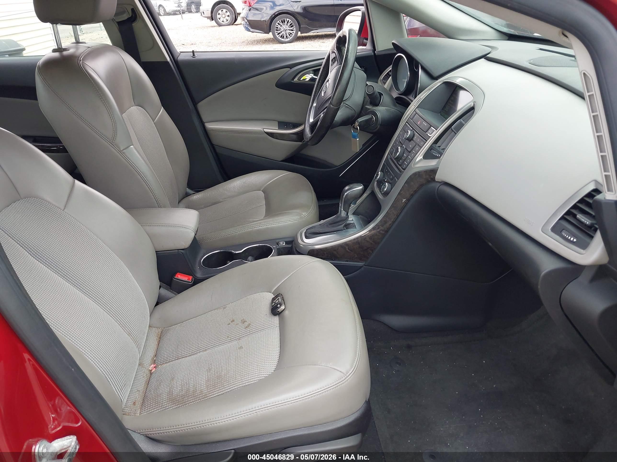 BUICK VERANO image 5