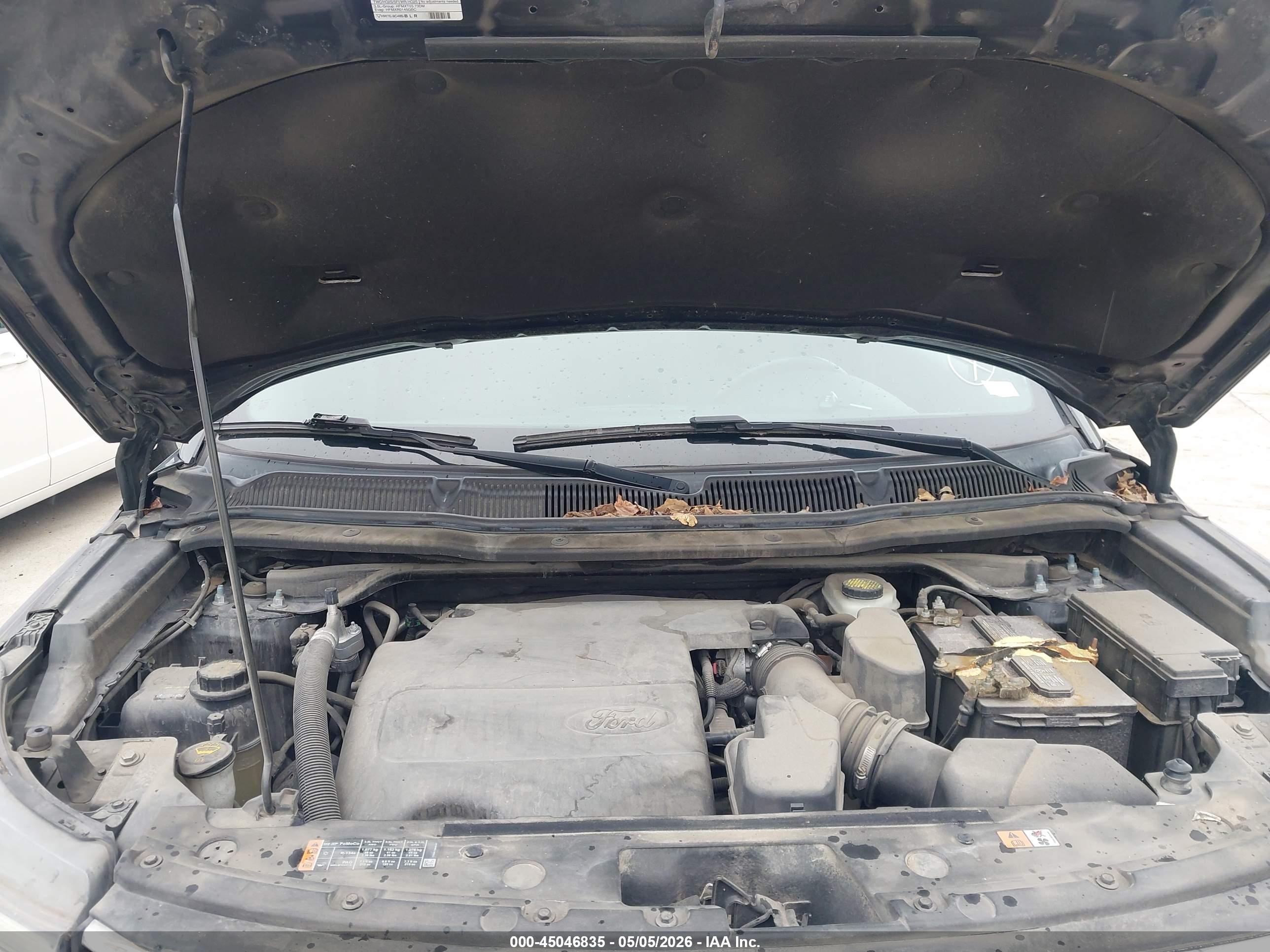 FORD EXPLORER image 10